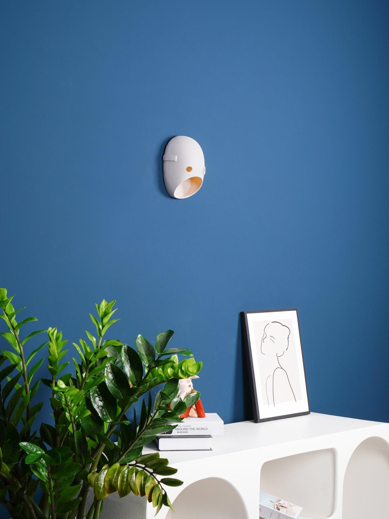 Mask Individual Creativity Resin Wall Light-Neutral Decor