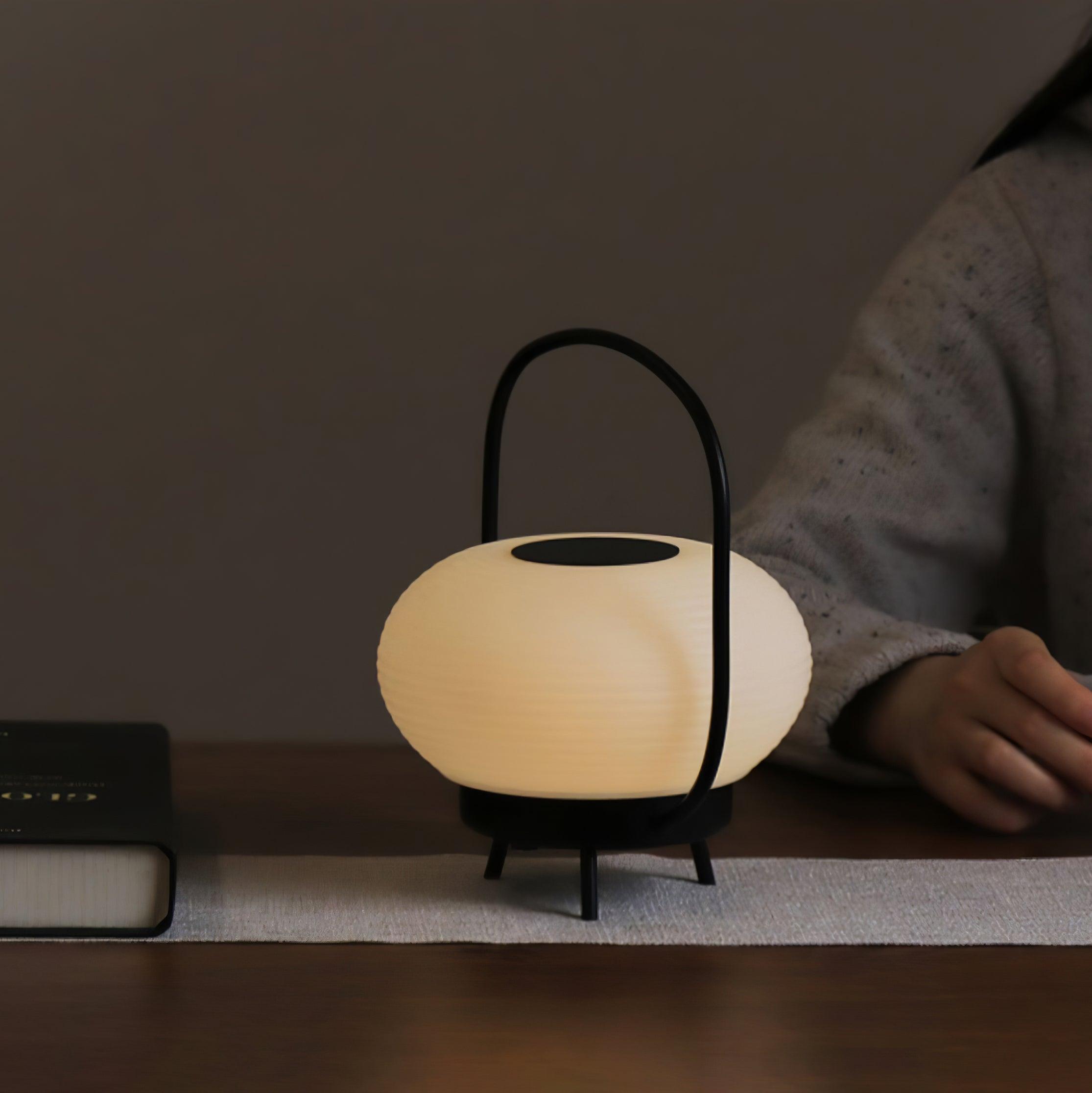 Saelan Minimalist Table Lamp-Neutral Decor
