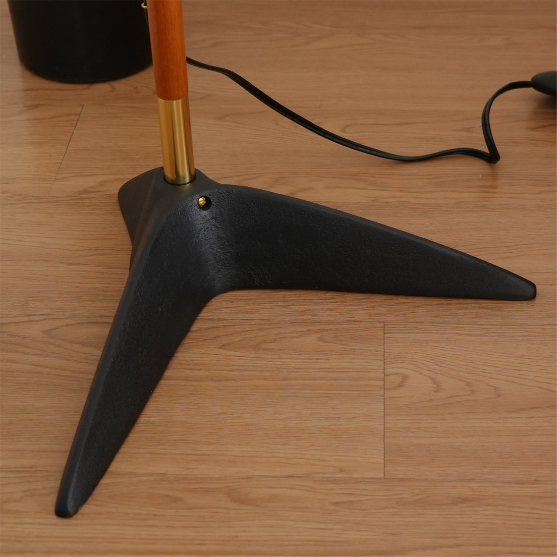 Ervenil Mid Century Wood & Glass Floor Lamp-Neutral Decor