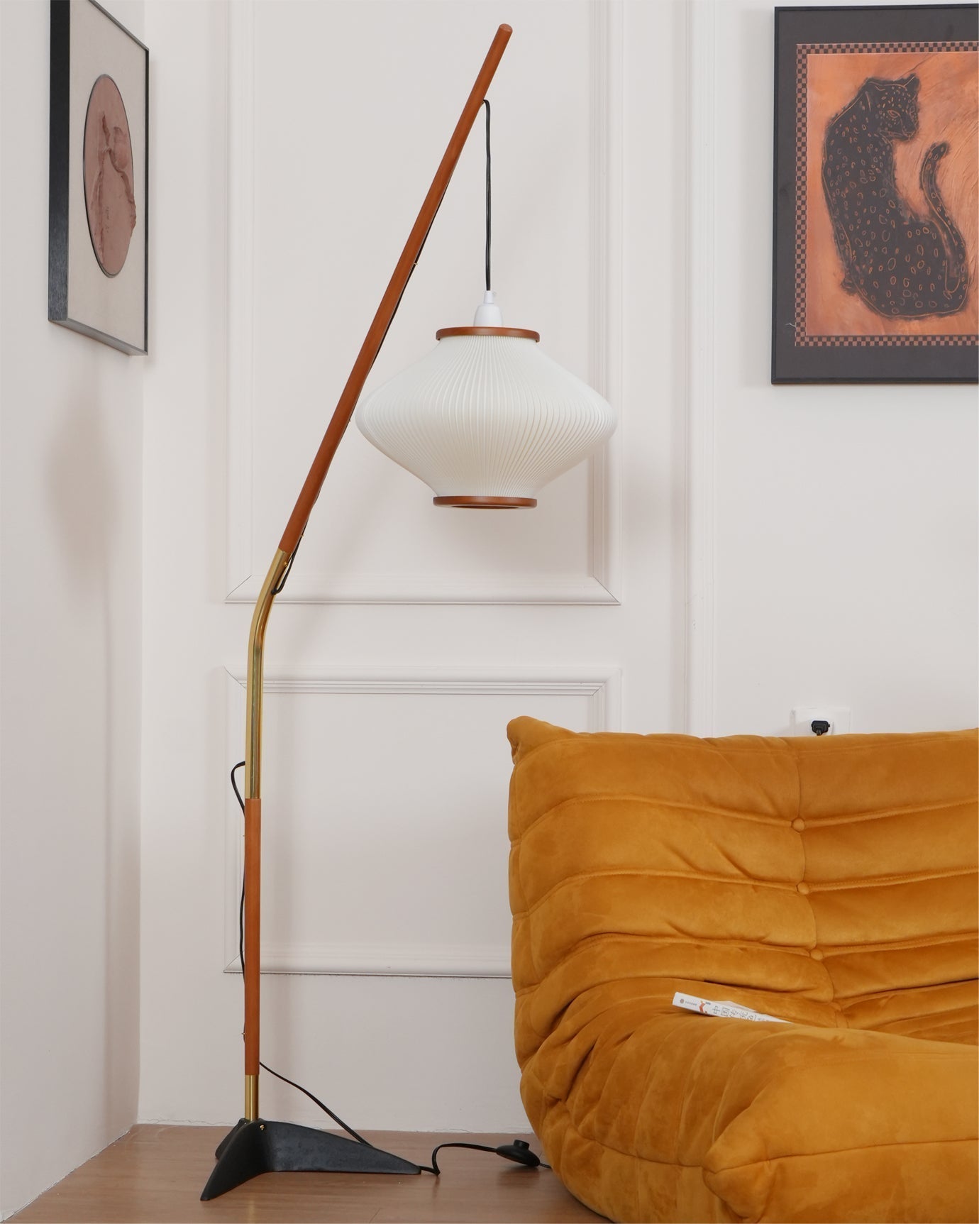 Ervenil Mid Century Wood & Glass Floor Lamp-Neutral Decor