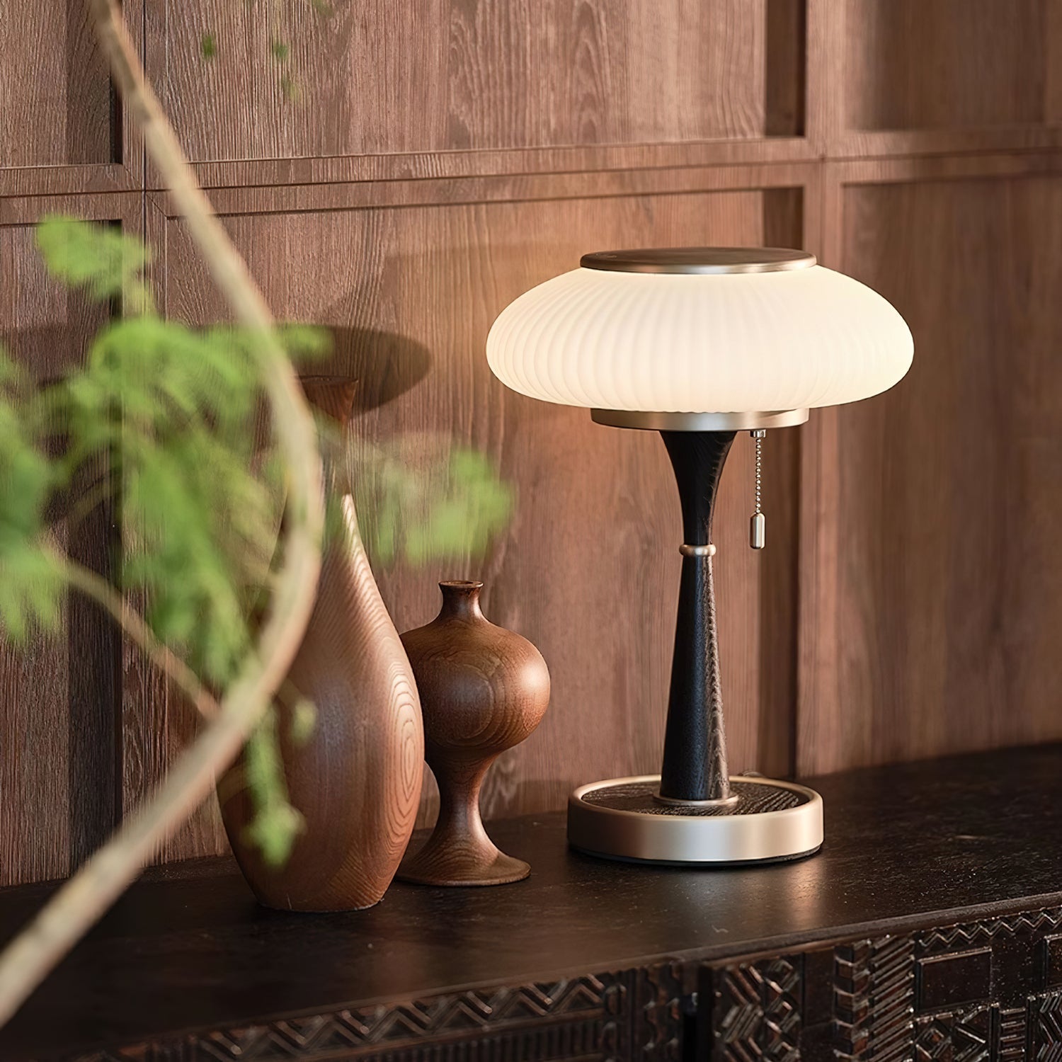 Vevelo Wood Vintage Table Lamp-Neutral Decor