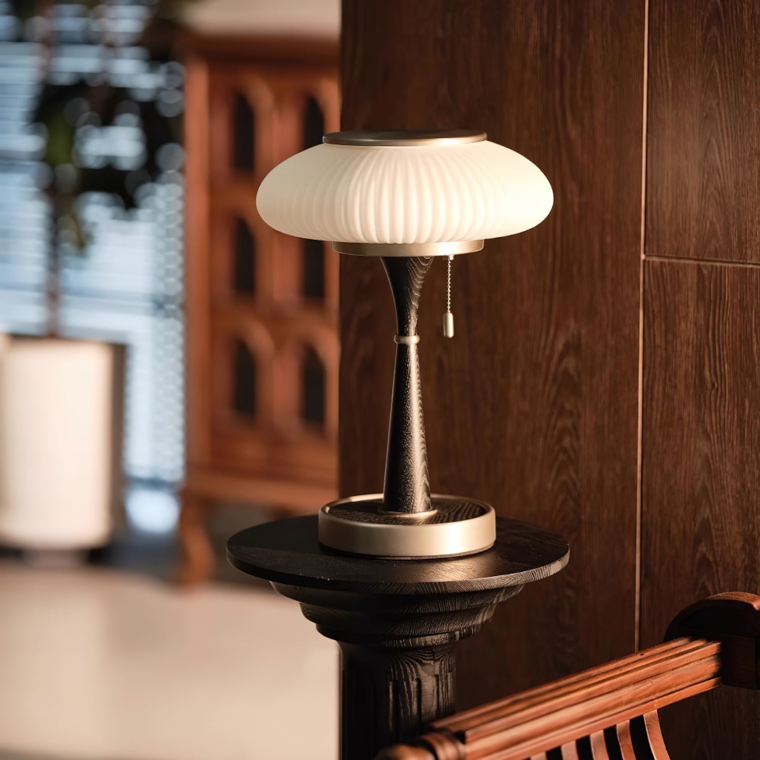 Vevelo Wood Vintage Table Lamp-Neutral Decor
