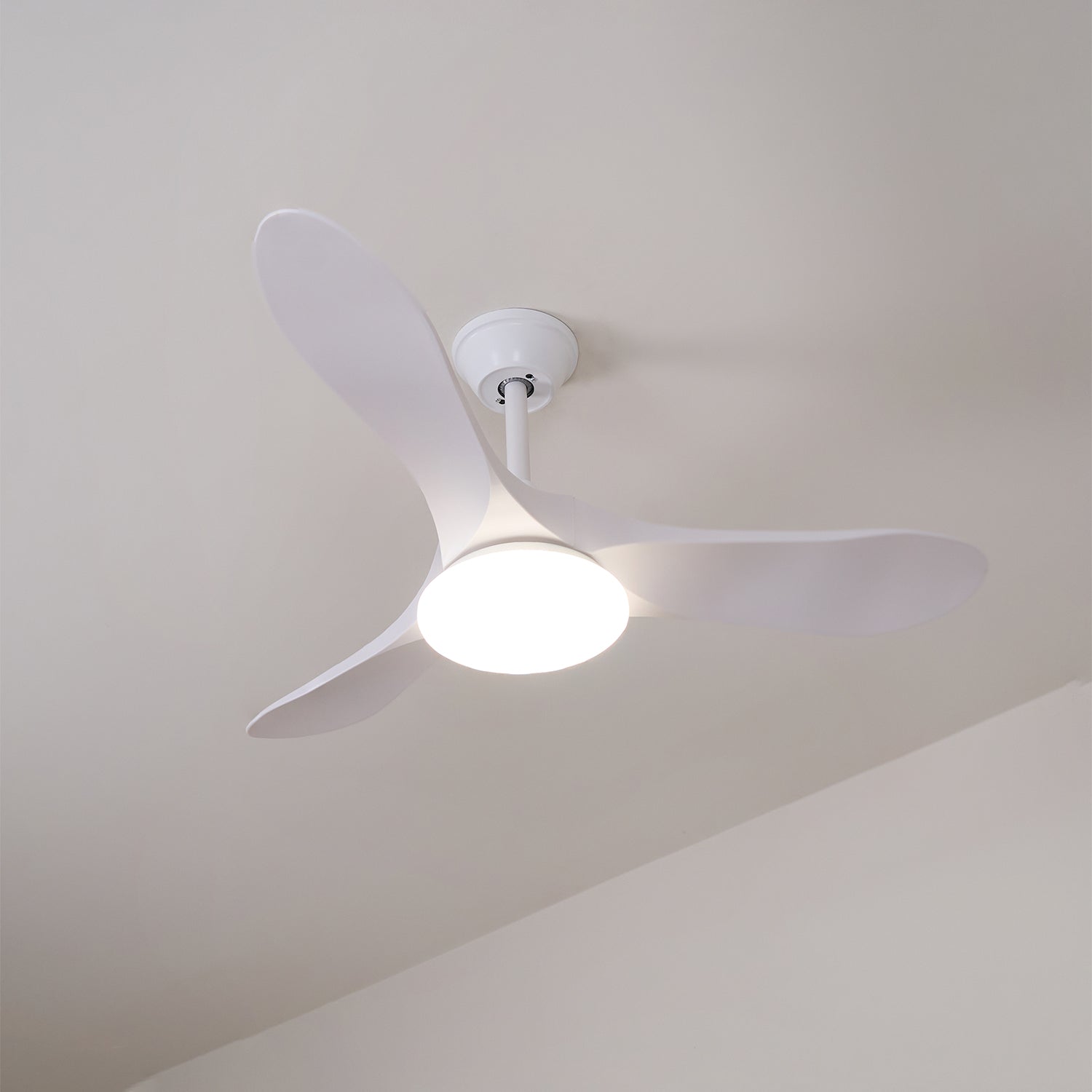 Virelo 42/52 Ceiling Fan Light-Neutral Decor