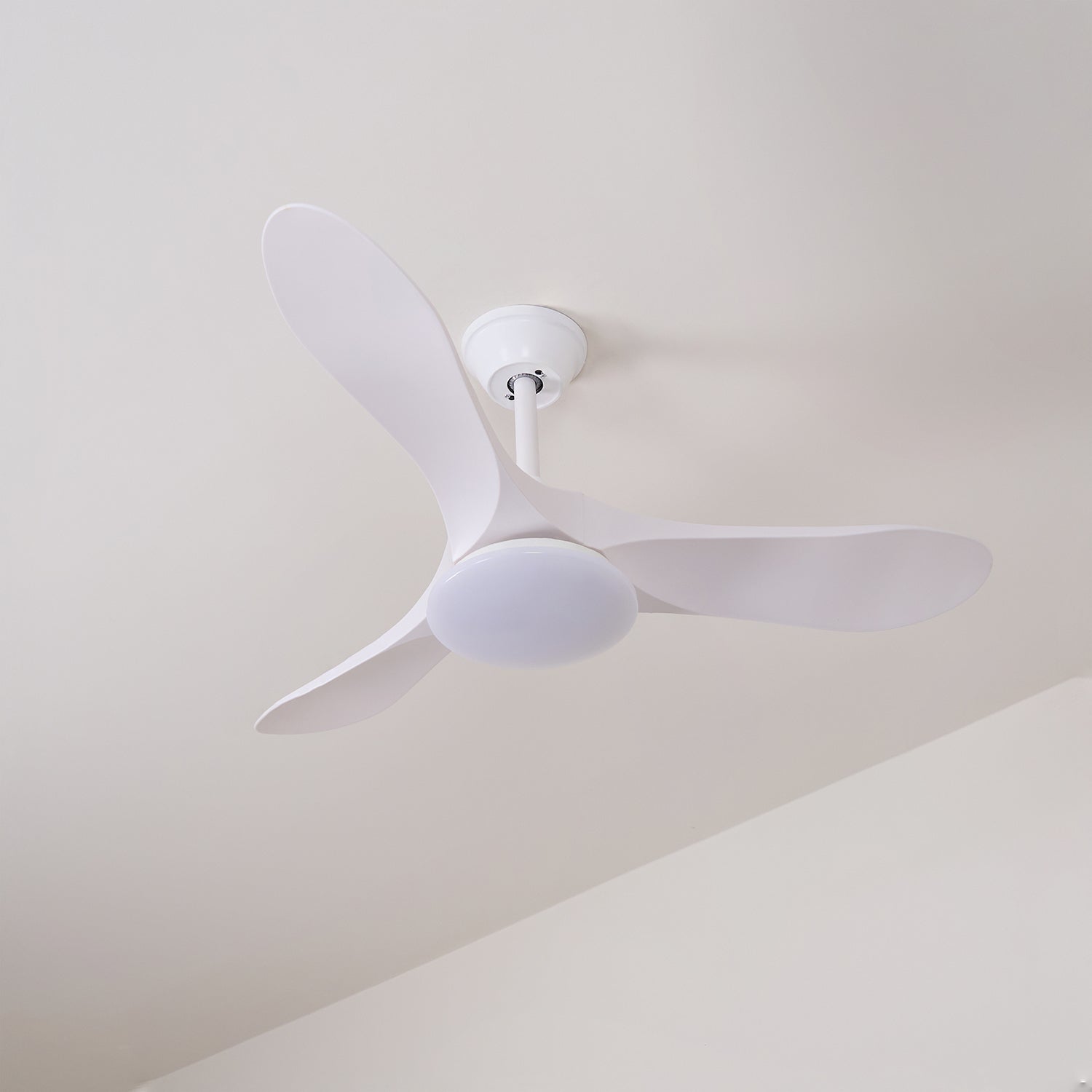 Virelo 42/52 Ceiling Fan Light-Neutral Decor