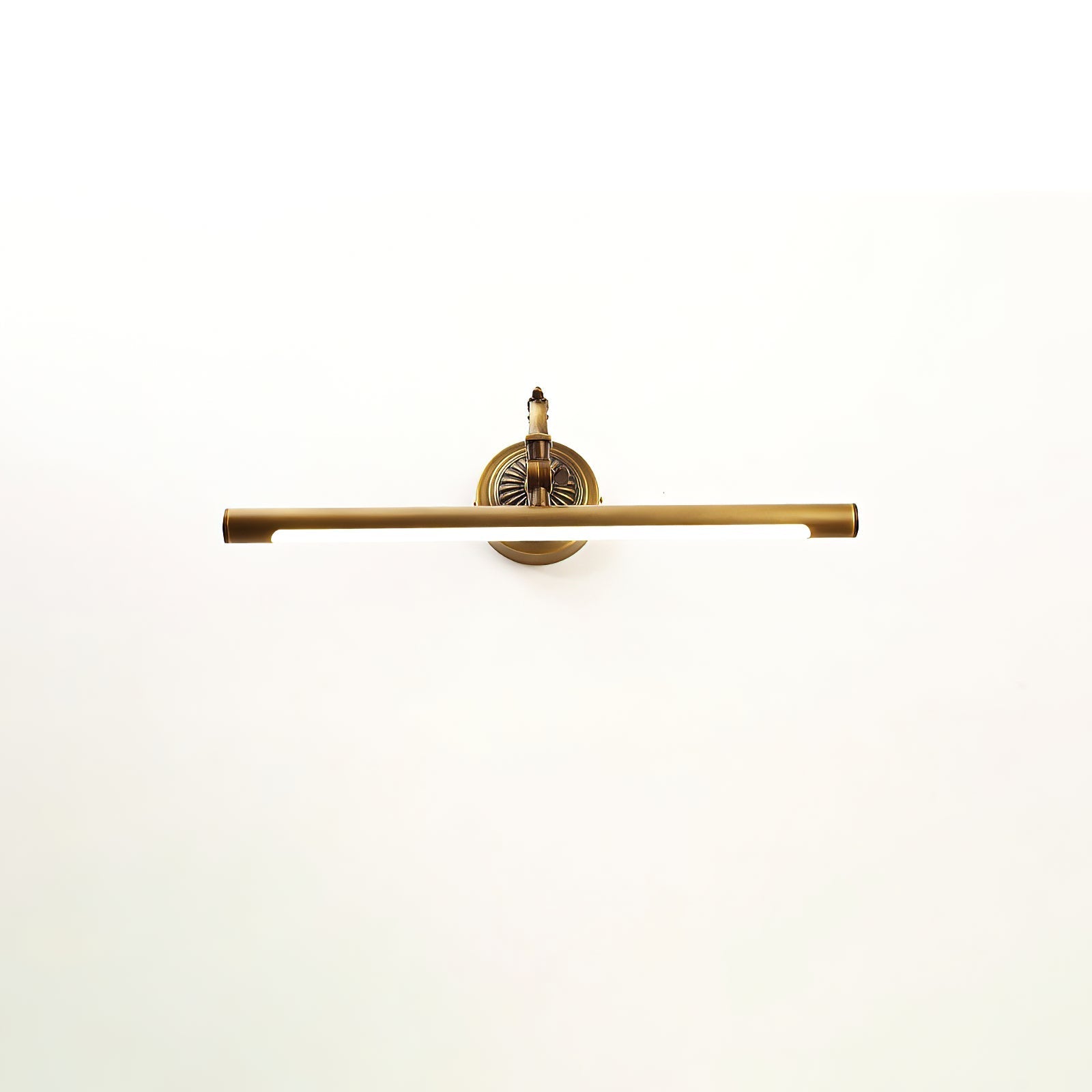 Front view of the antique brass wall lamp.