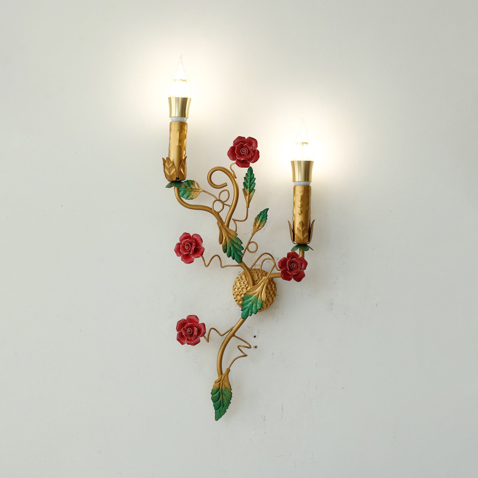 Mechini wall lamp in a living room setting.