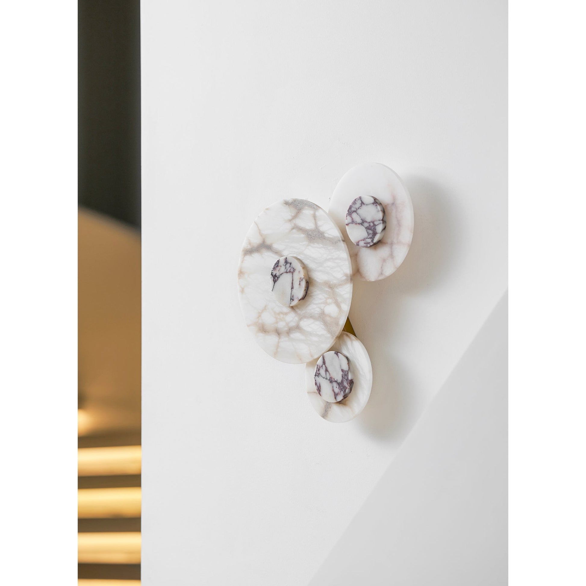 Side profile of the Median Combination Alabaster Wall Lamp.