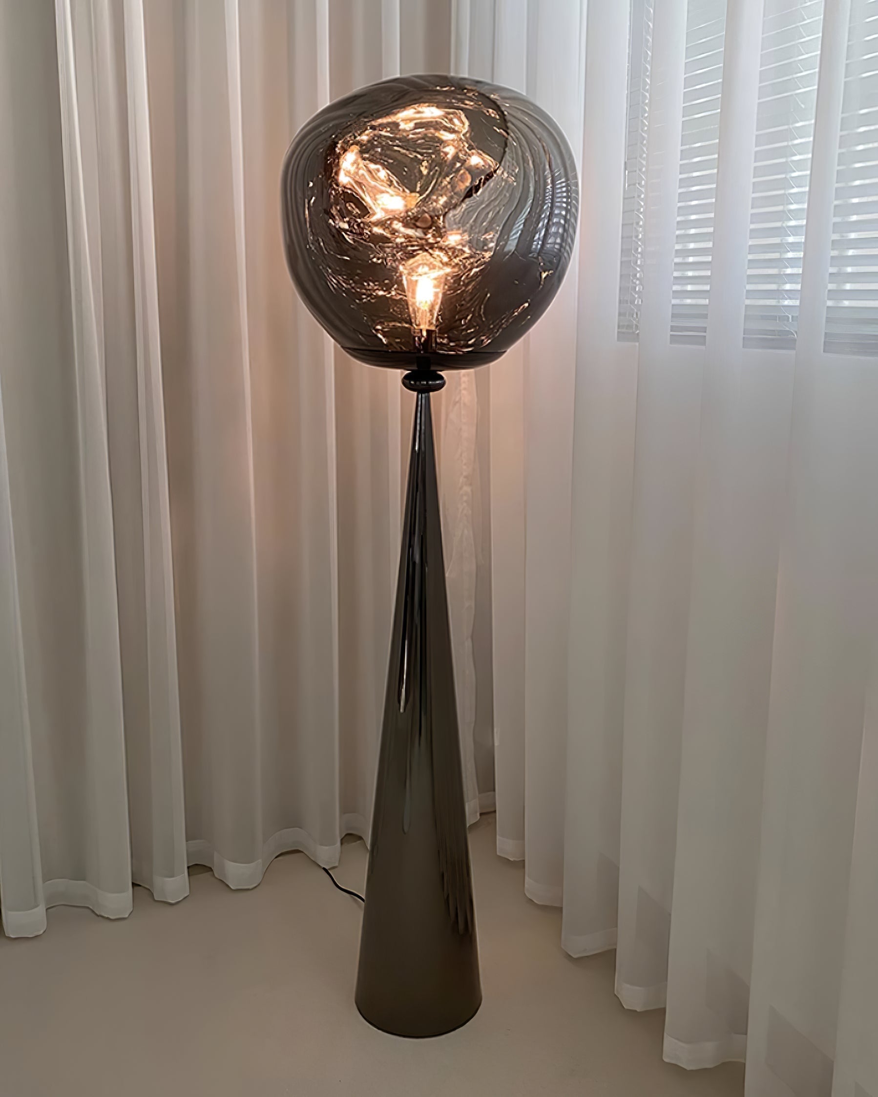 Severin Floor Lamp