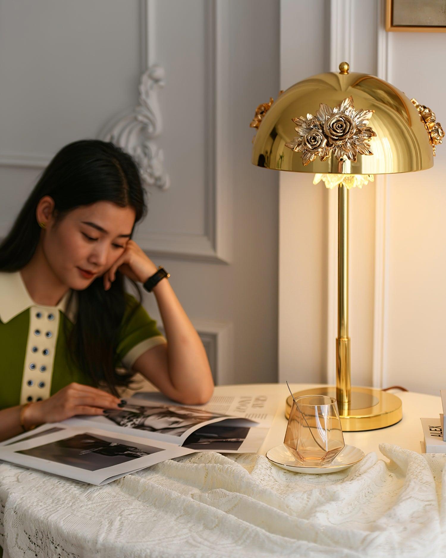 Uvaris Romantic Crystal Table Lamp-Neutral Decor