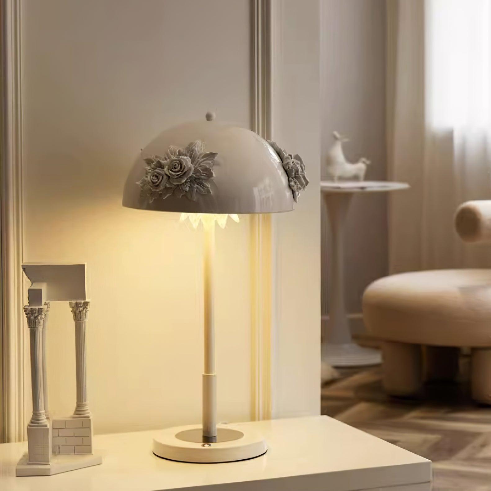 Uvaris Romantic Crystal Table Lamp-Neutral Decor
