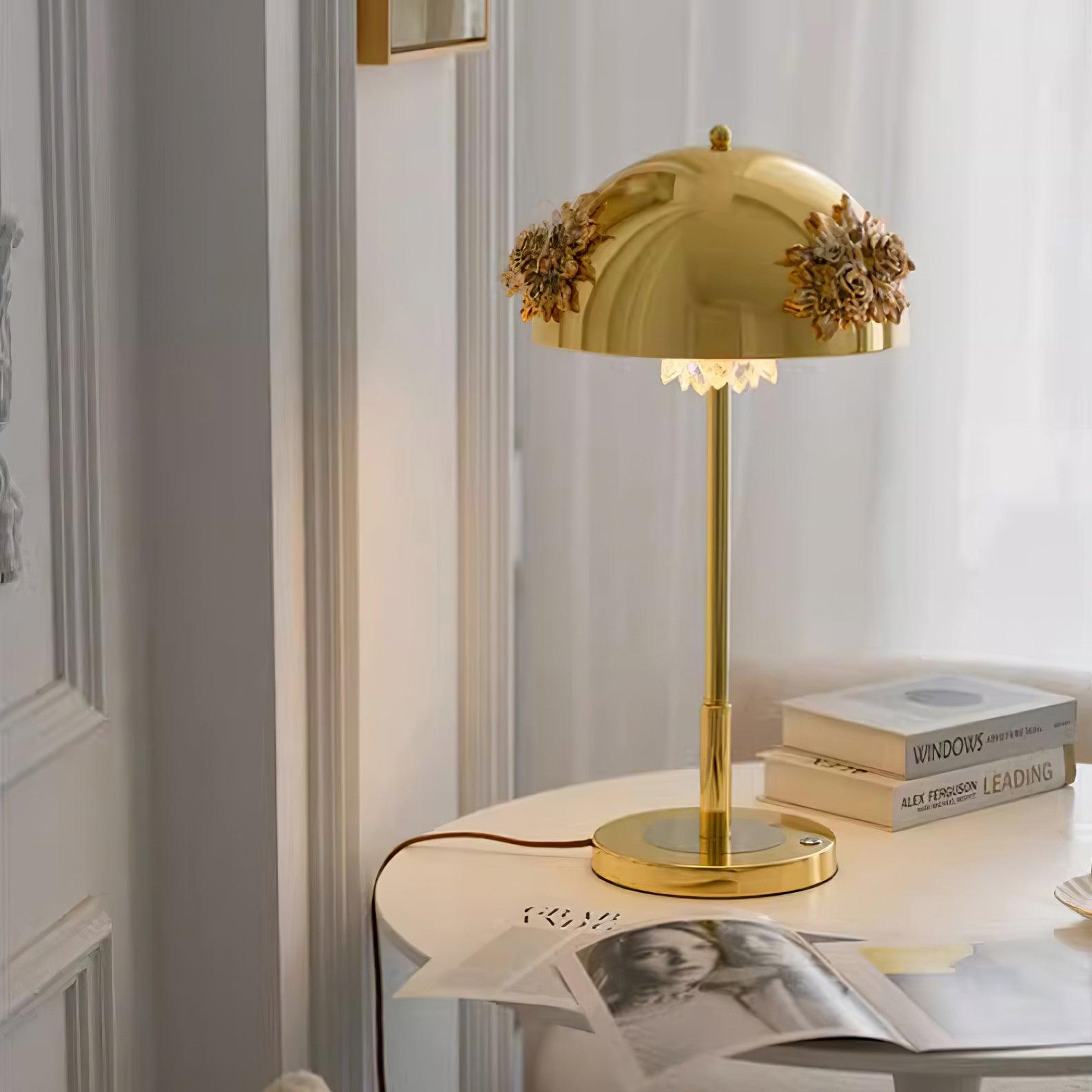 Uvaris Romantic Crystal Table Lamp-Neutral Decor