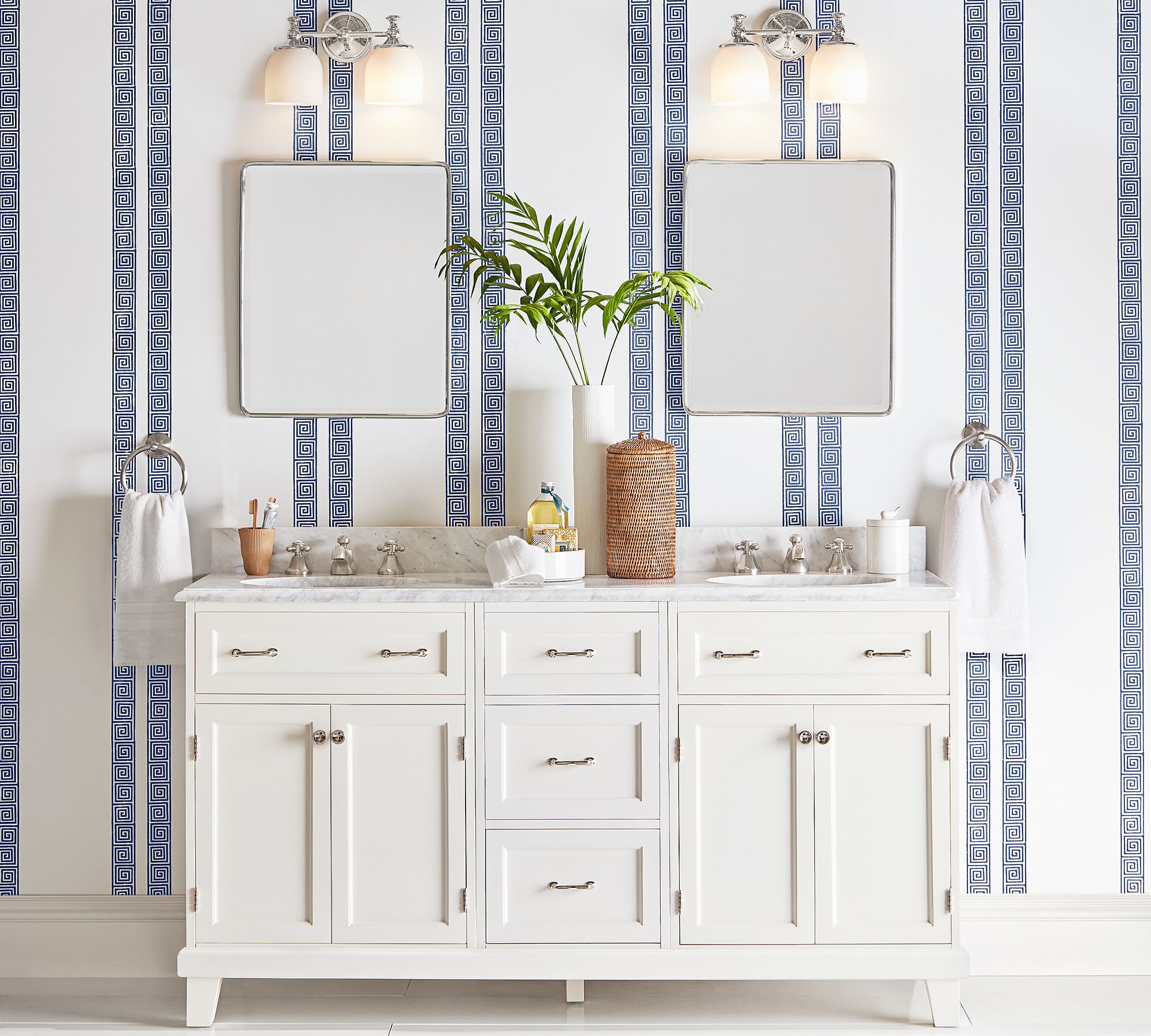 Elsie Wall Lamp