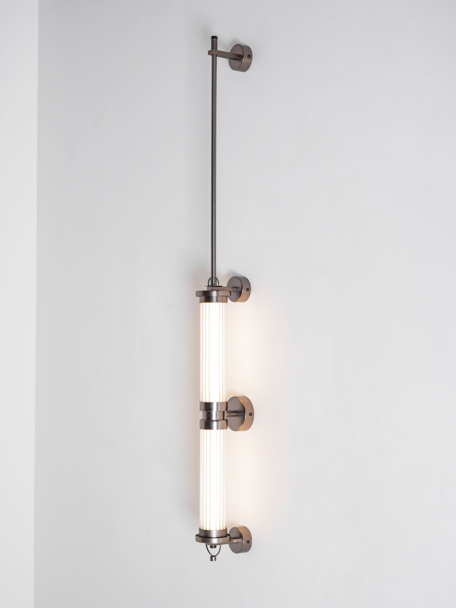 Noviq Premium Nordic Art Vertical Glass Sconce Wall Lamp-Neutral Decor