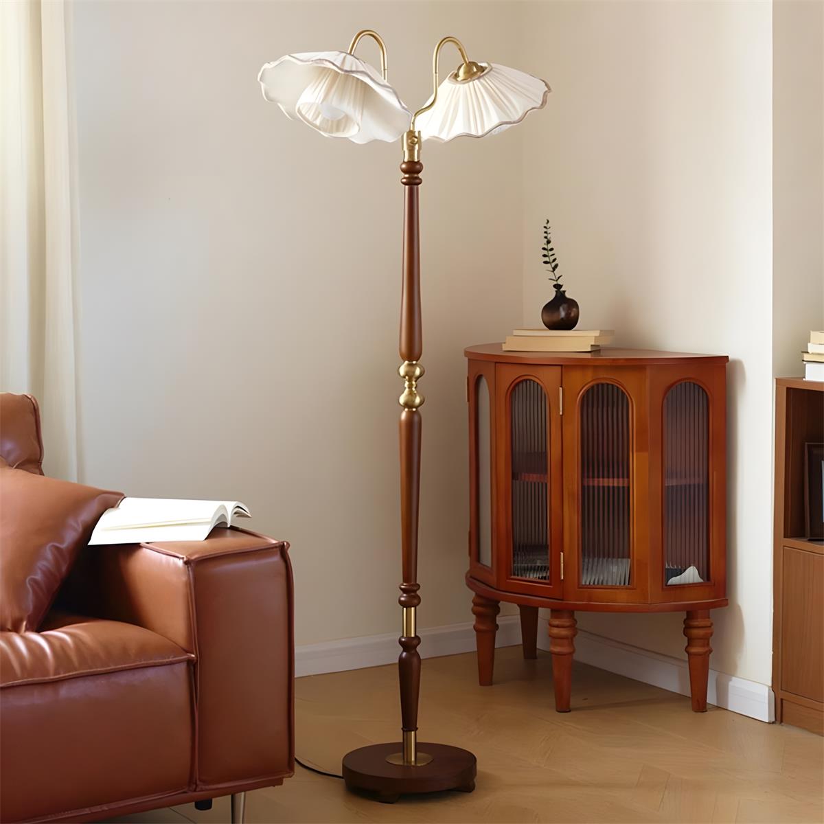Eleanor Floor Light