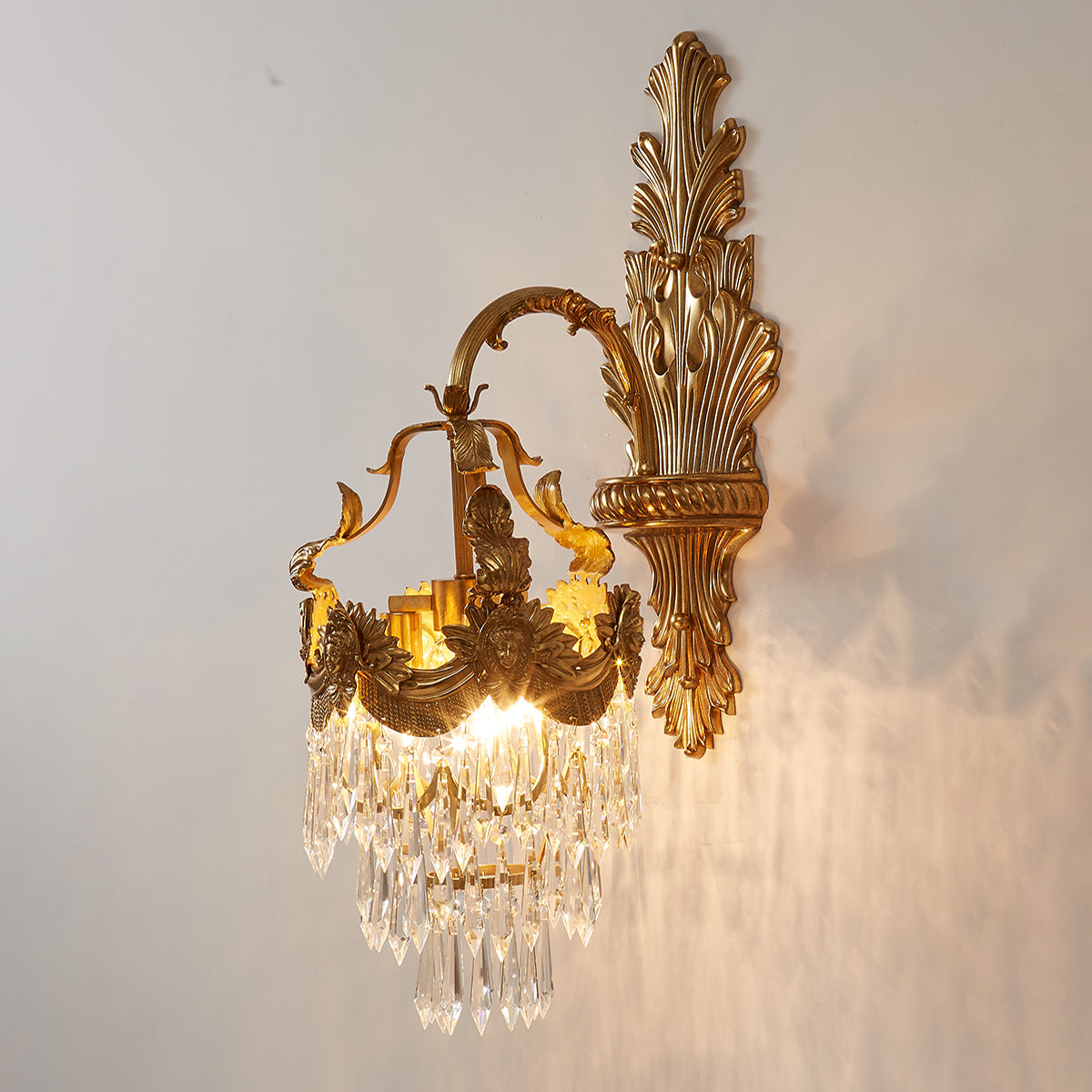 Dimensional drawing of the Mesas Brass Wall Lamp.