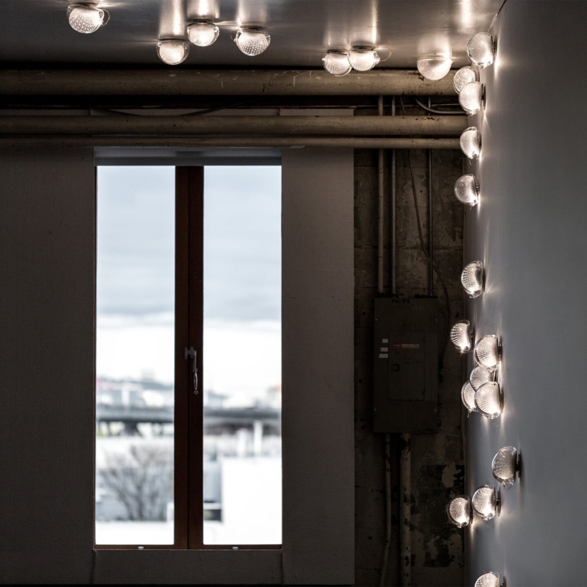 Sostor Wall Lamp Premium Nordic Art Glass Metal-Neutral Decor