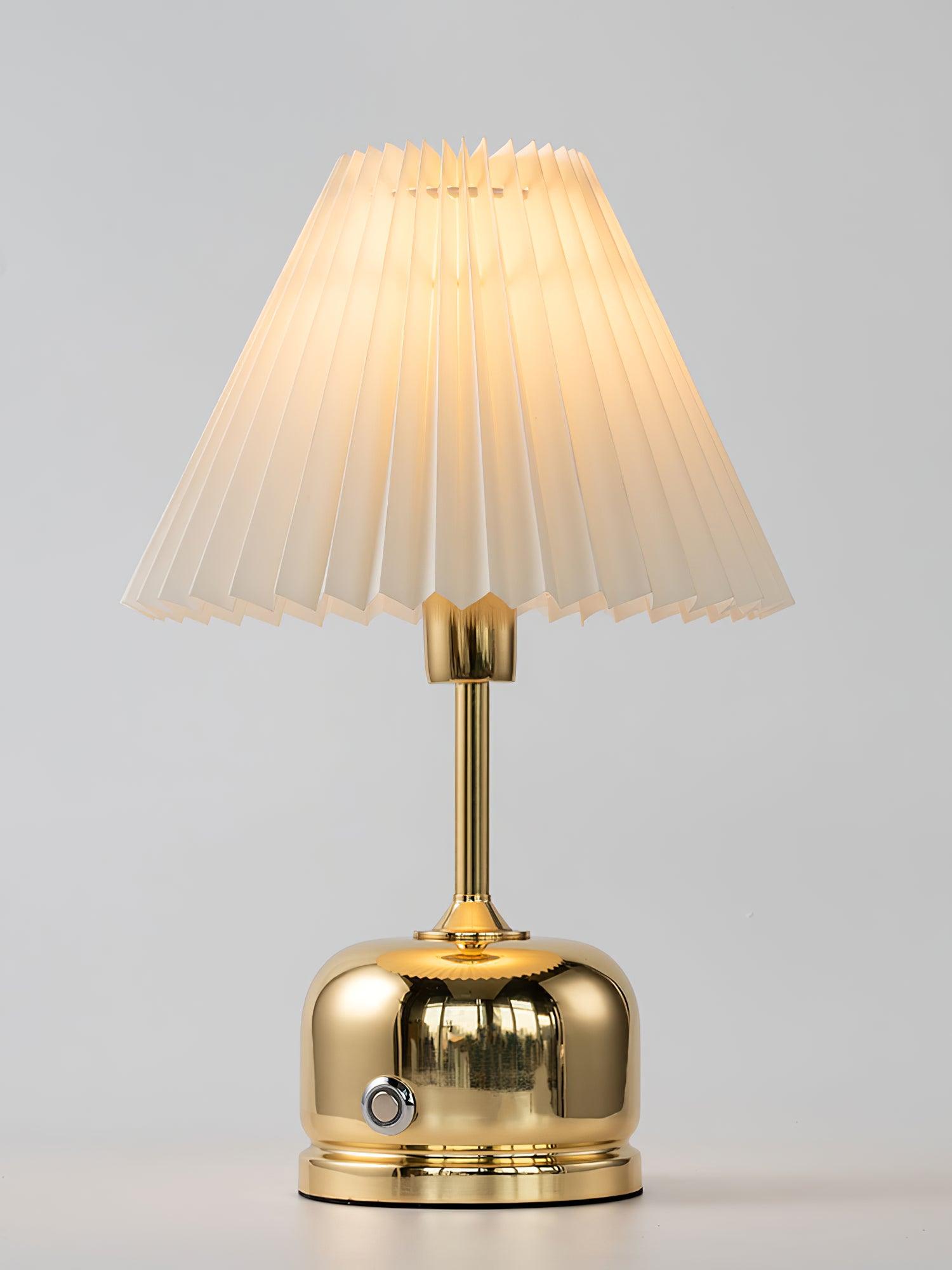 Lynn Modern Table Lamp-Neutral Decor