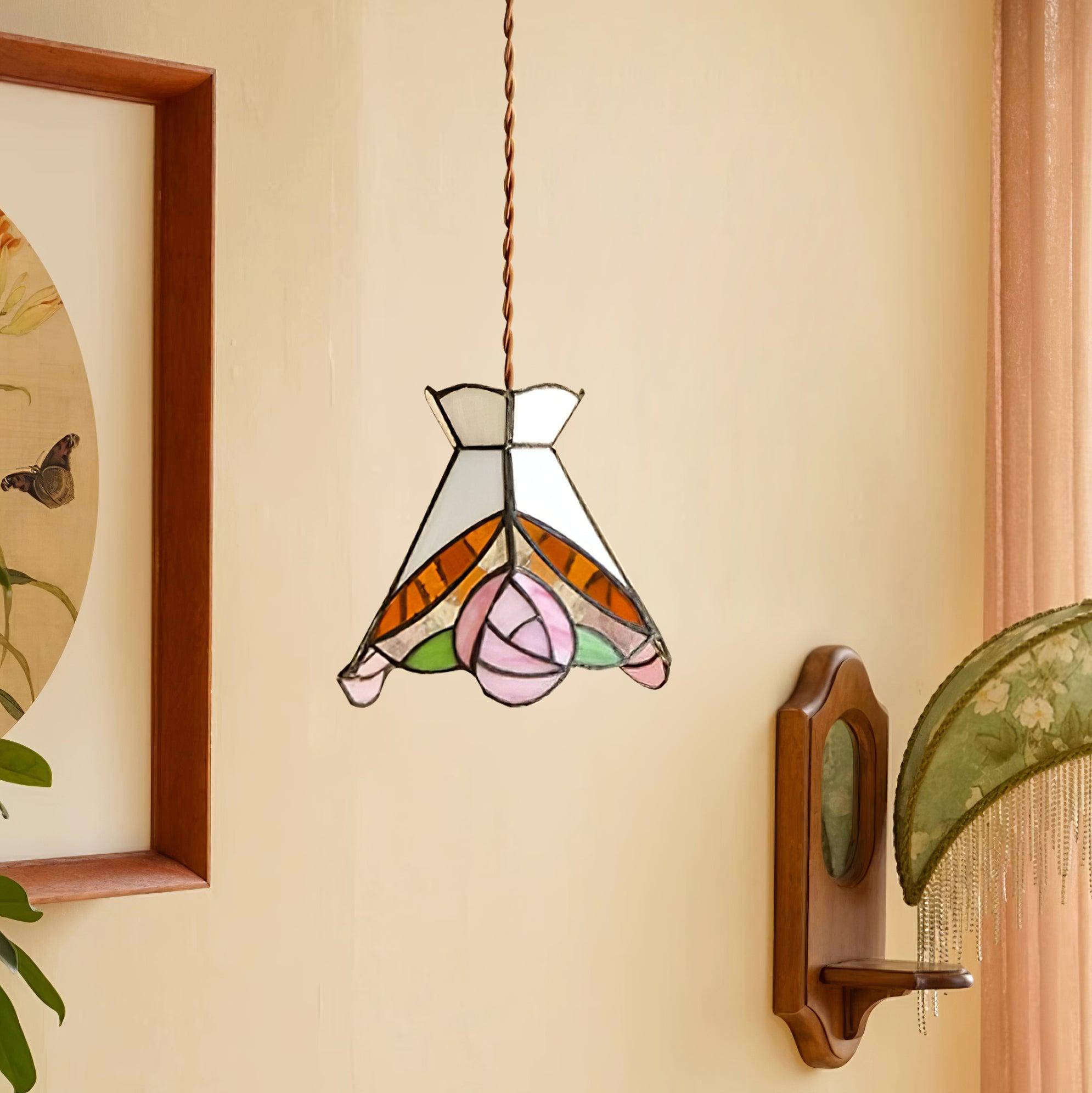 Tiffy Pendant Light