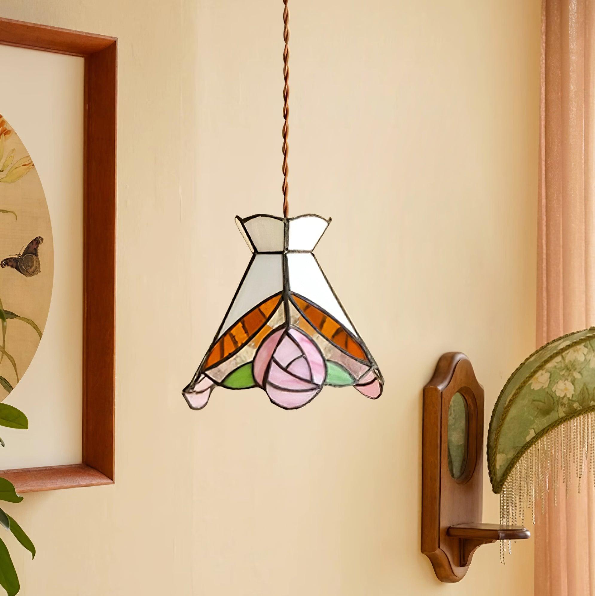 Tiffy Pendant Light
