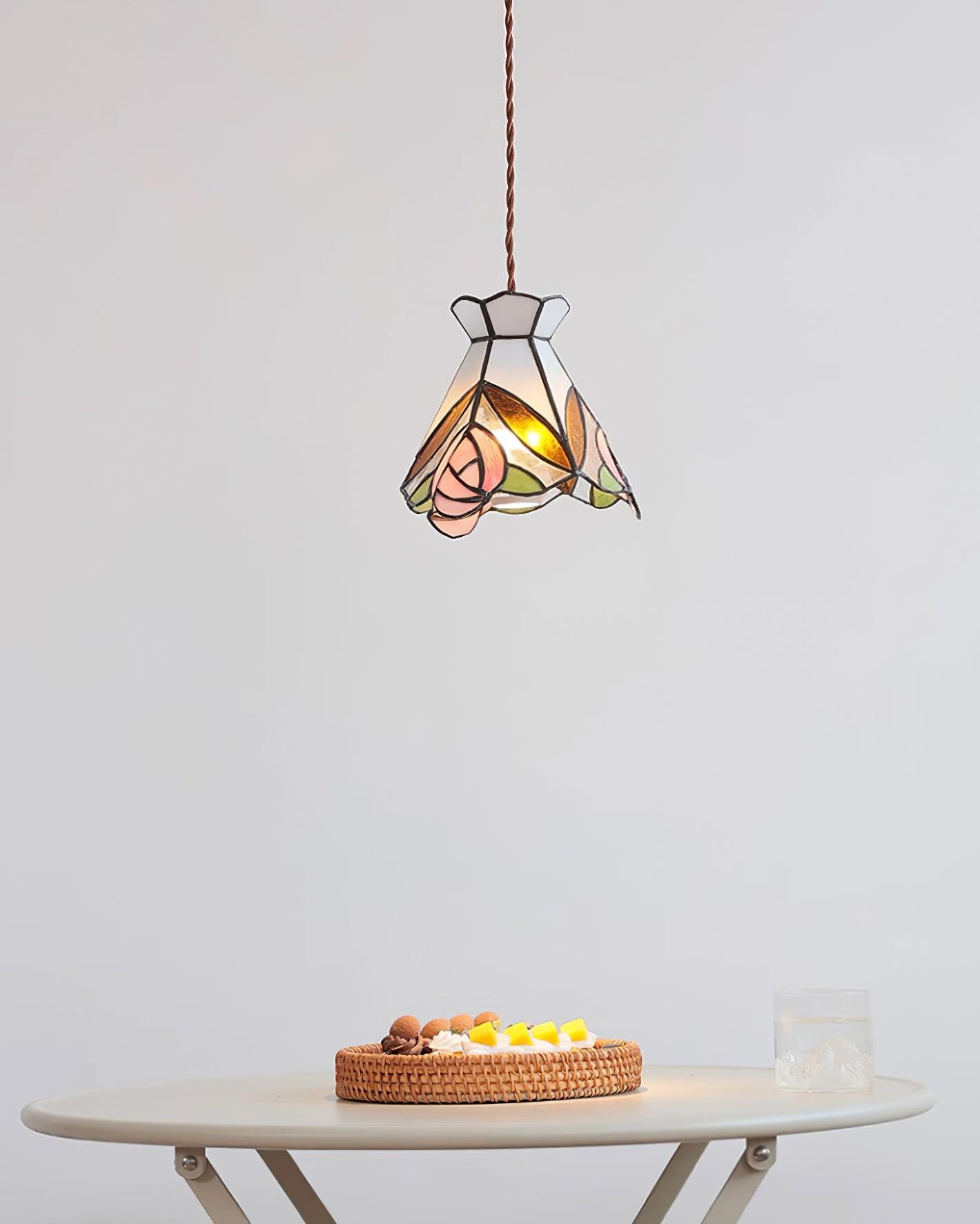 Tiffy Pendant Light