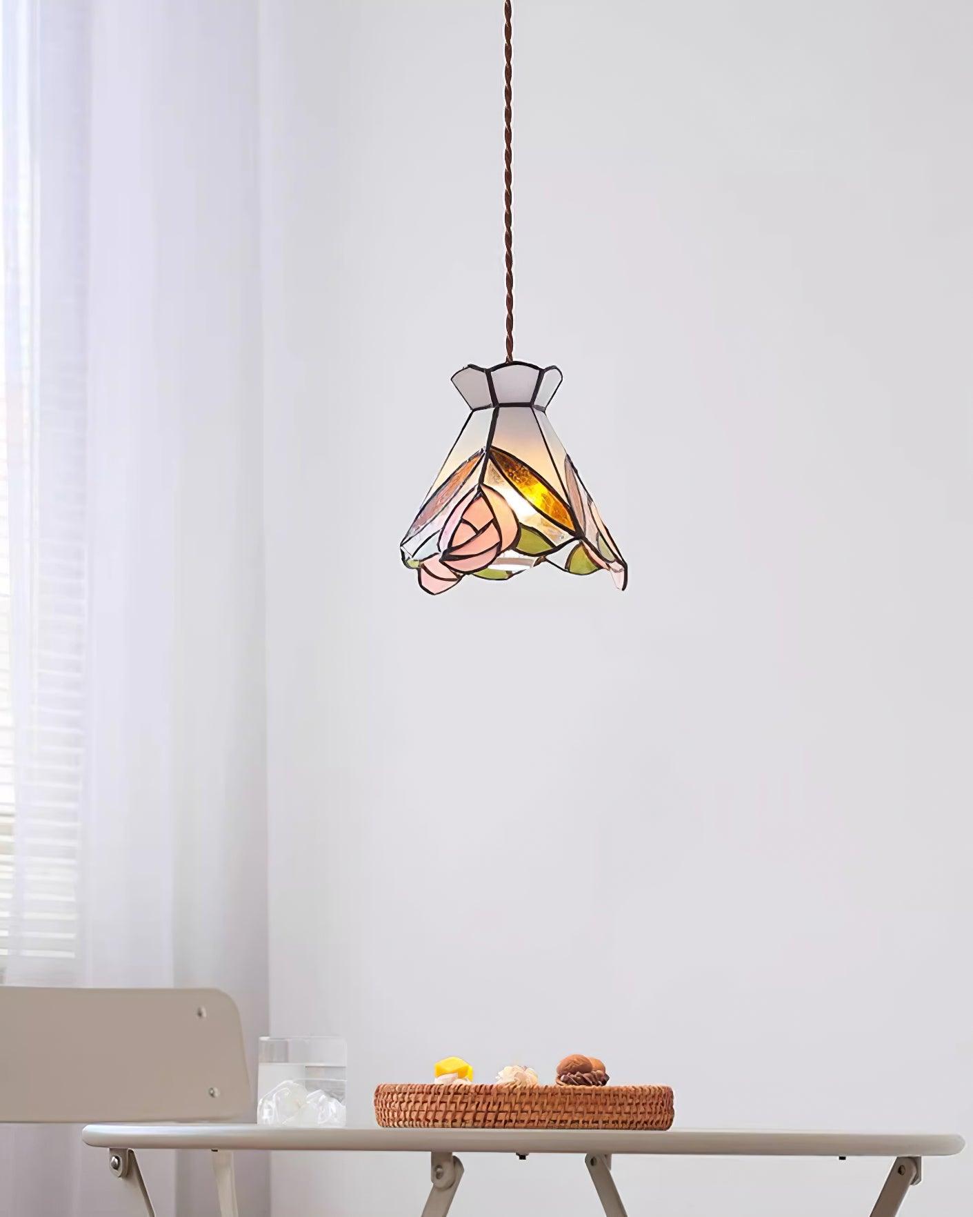 Tiffy Pendant Light