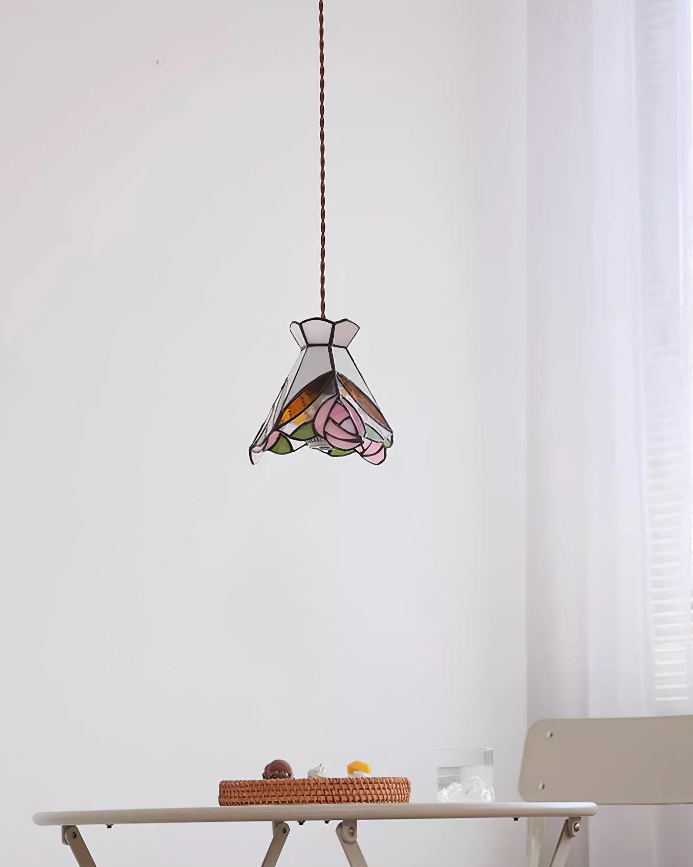 Tiffy Pendant Light