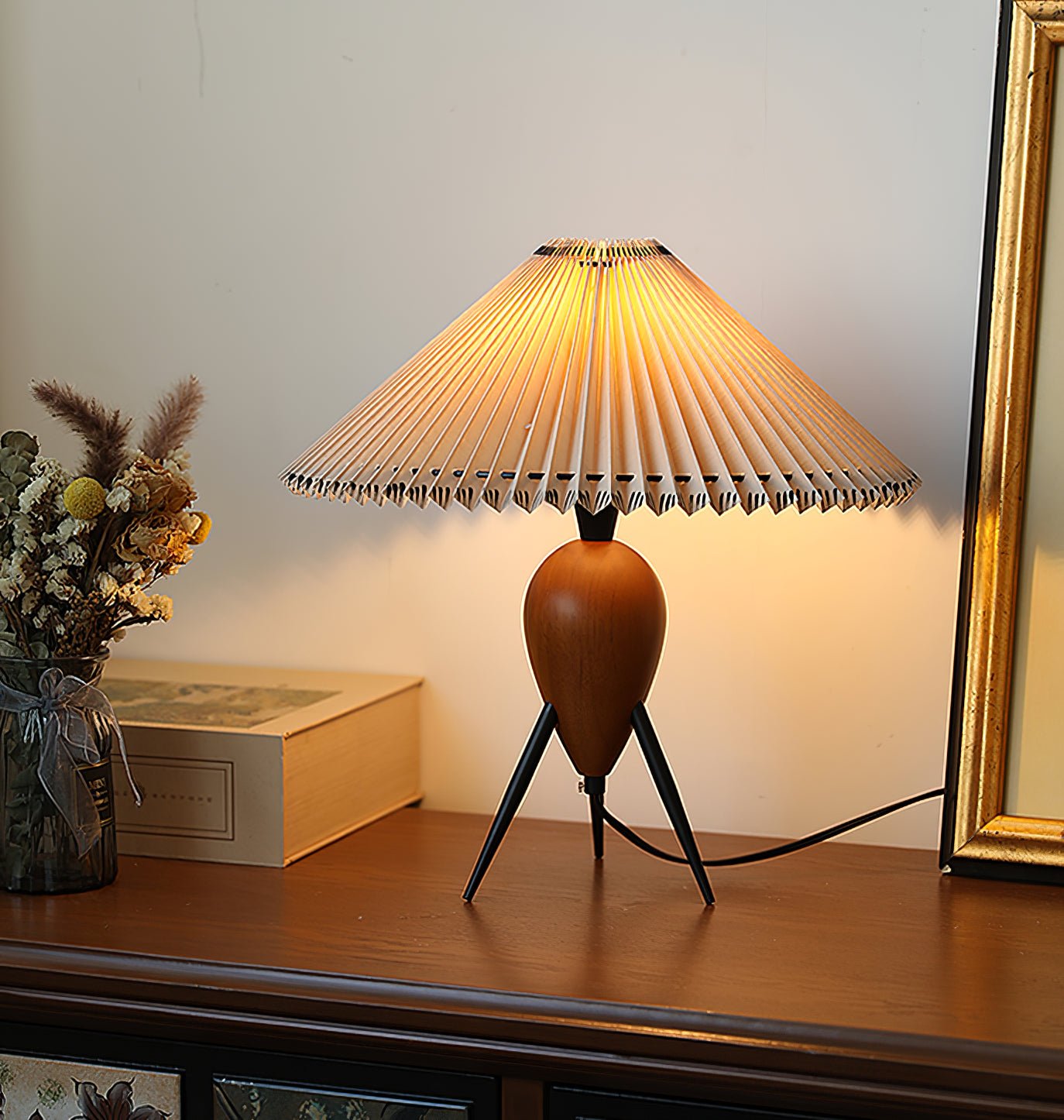 Elyse Wood & Fabric Retro Table Lamp-Neutral Decor