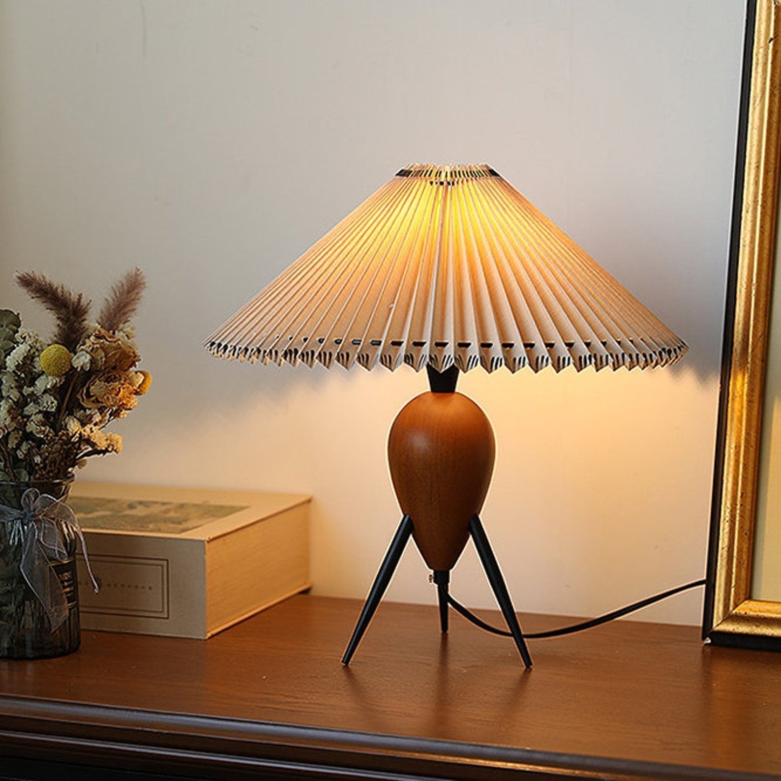 Elyse Wood & Fabric Retro Table Lamp-Neutral Decor