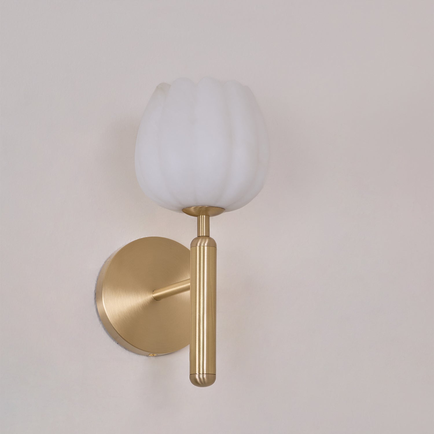 Eurzorion Floral Alabaster Brass Wall Light-Neutral Decor