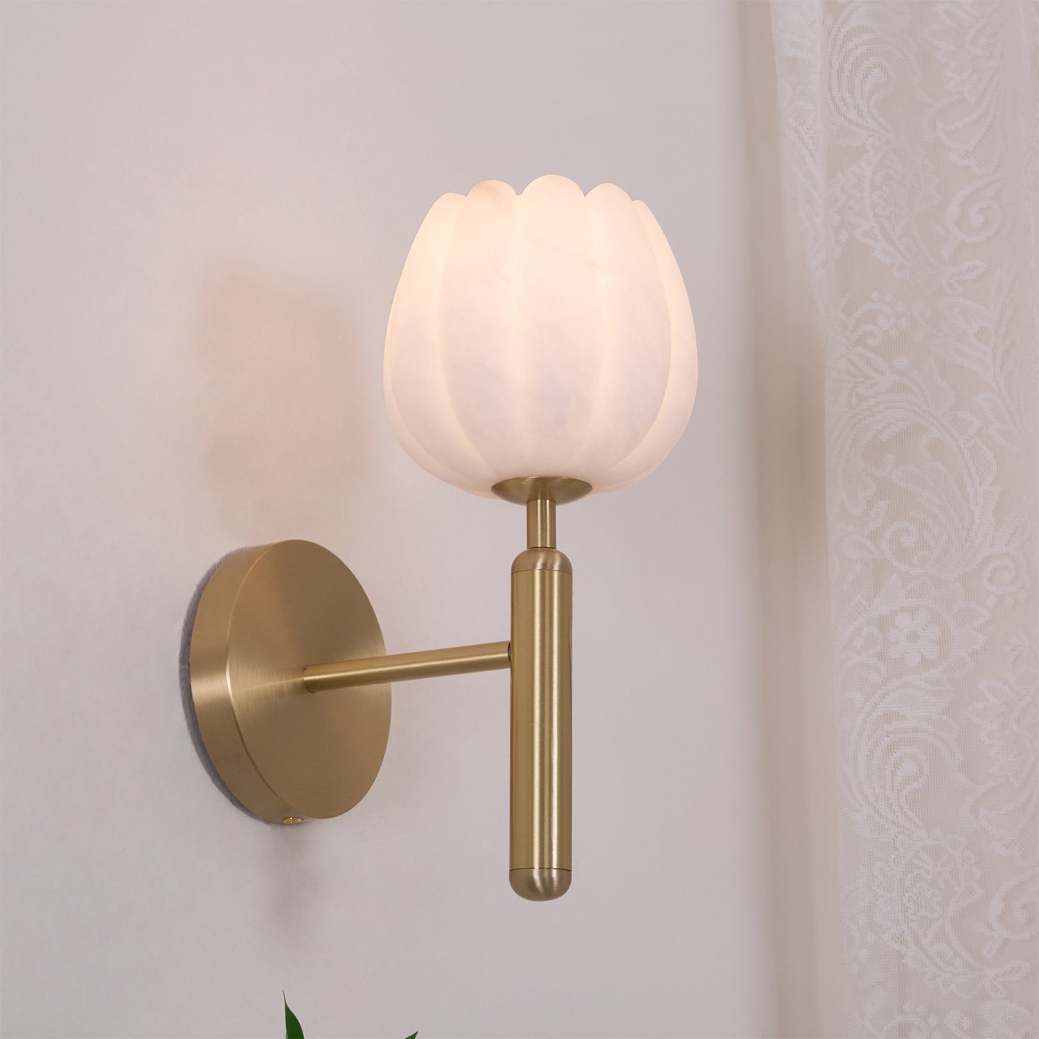 Valentina Alabaster Flowers Wall Lamp - Neutralighting