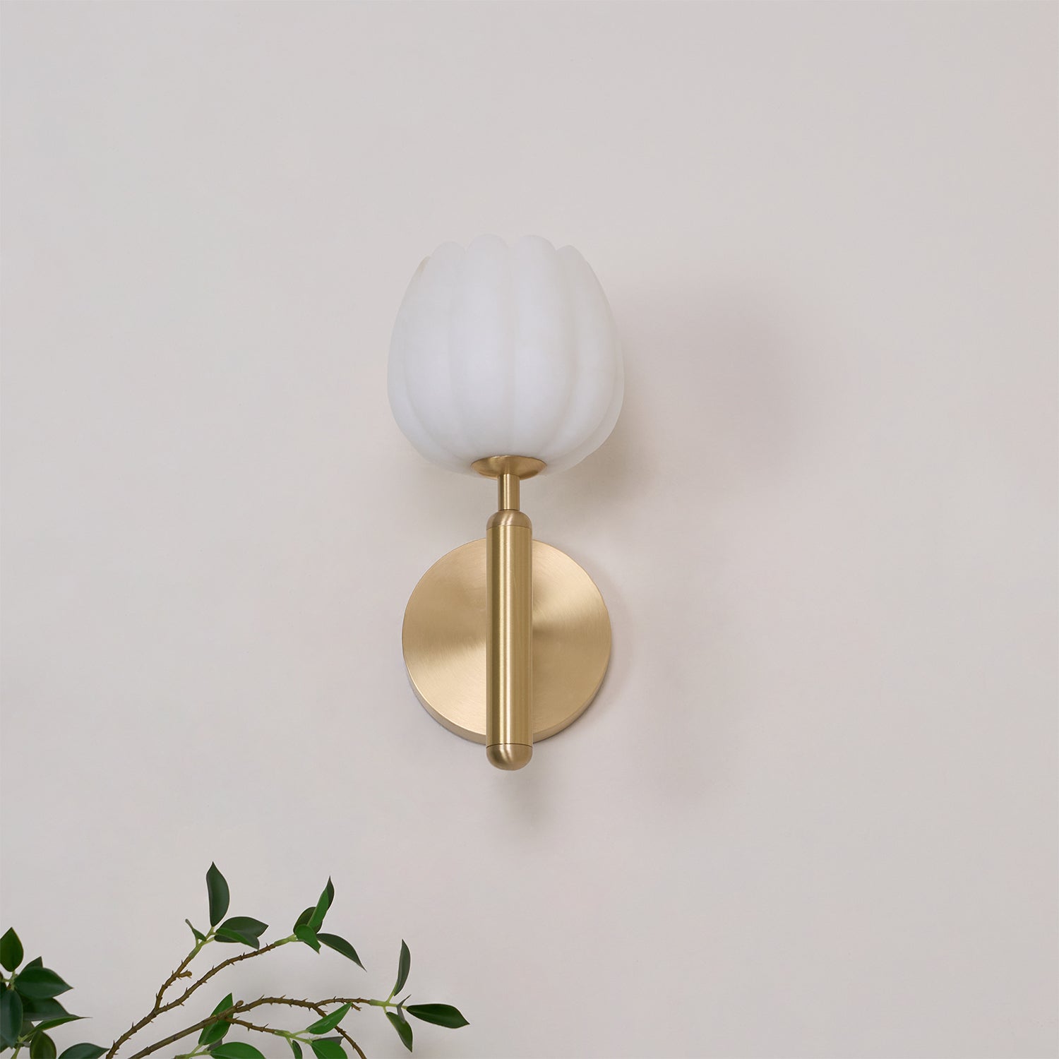 Valentina Alabaster Flowers Wall Lamp - Neutralighting