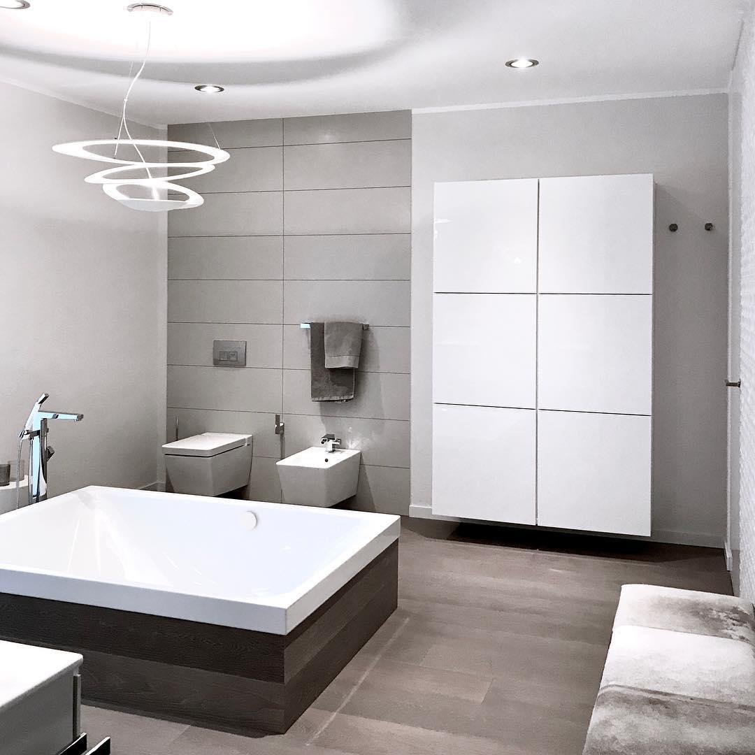Milio Chandelier