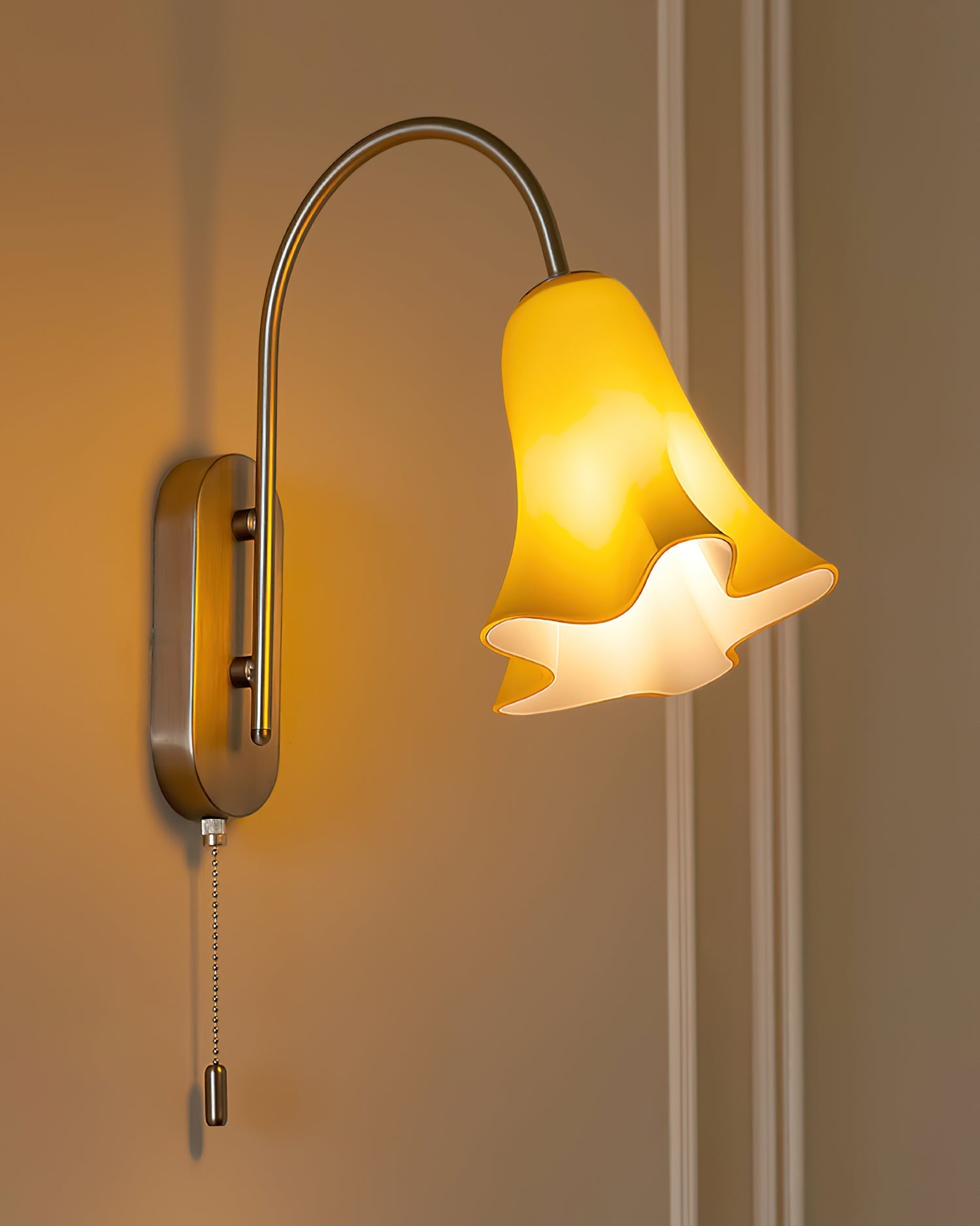 Primrose Wall Lamp