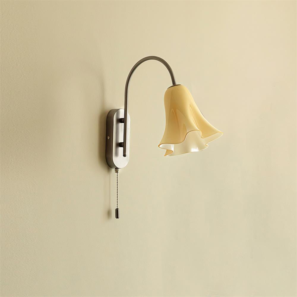 Primrose Wall Lamp