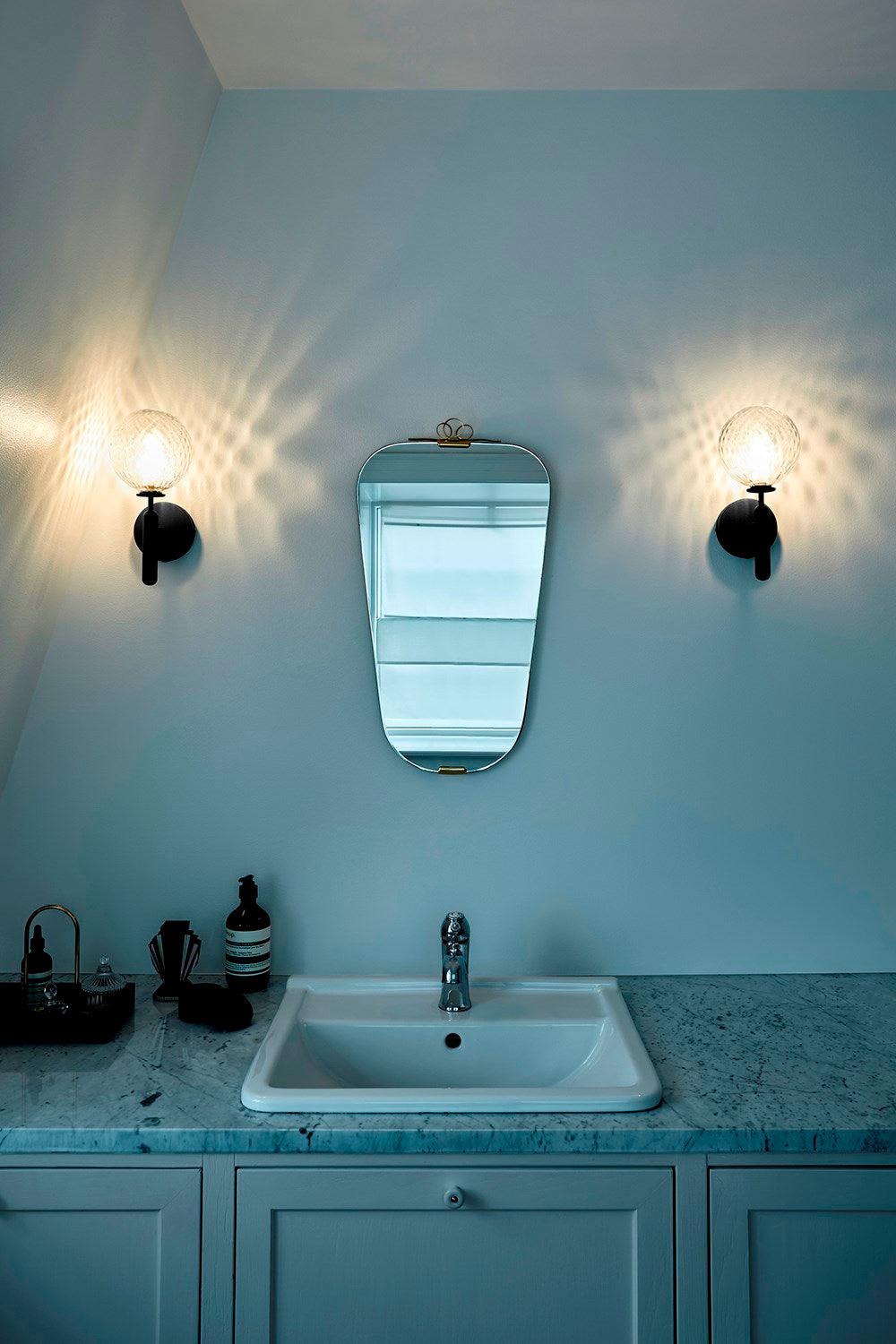 Kynlo Wall Lamp Plug In Glass Globe Nordic-Neutral Decor