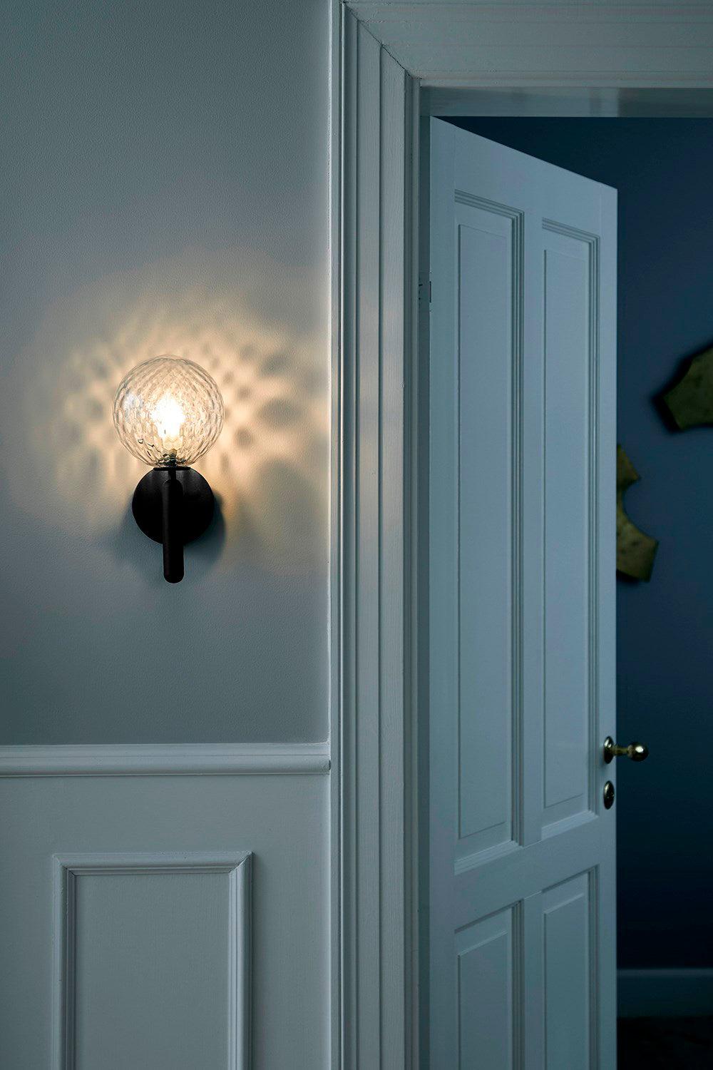 Kynlo Wall Lamp Plug In Glass Globe Nordic-Neutral Decor