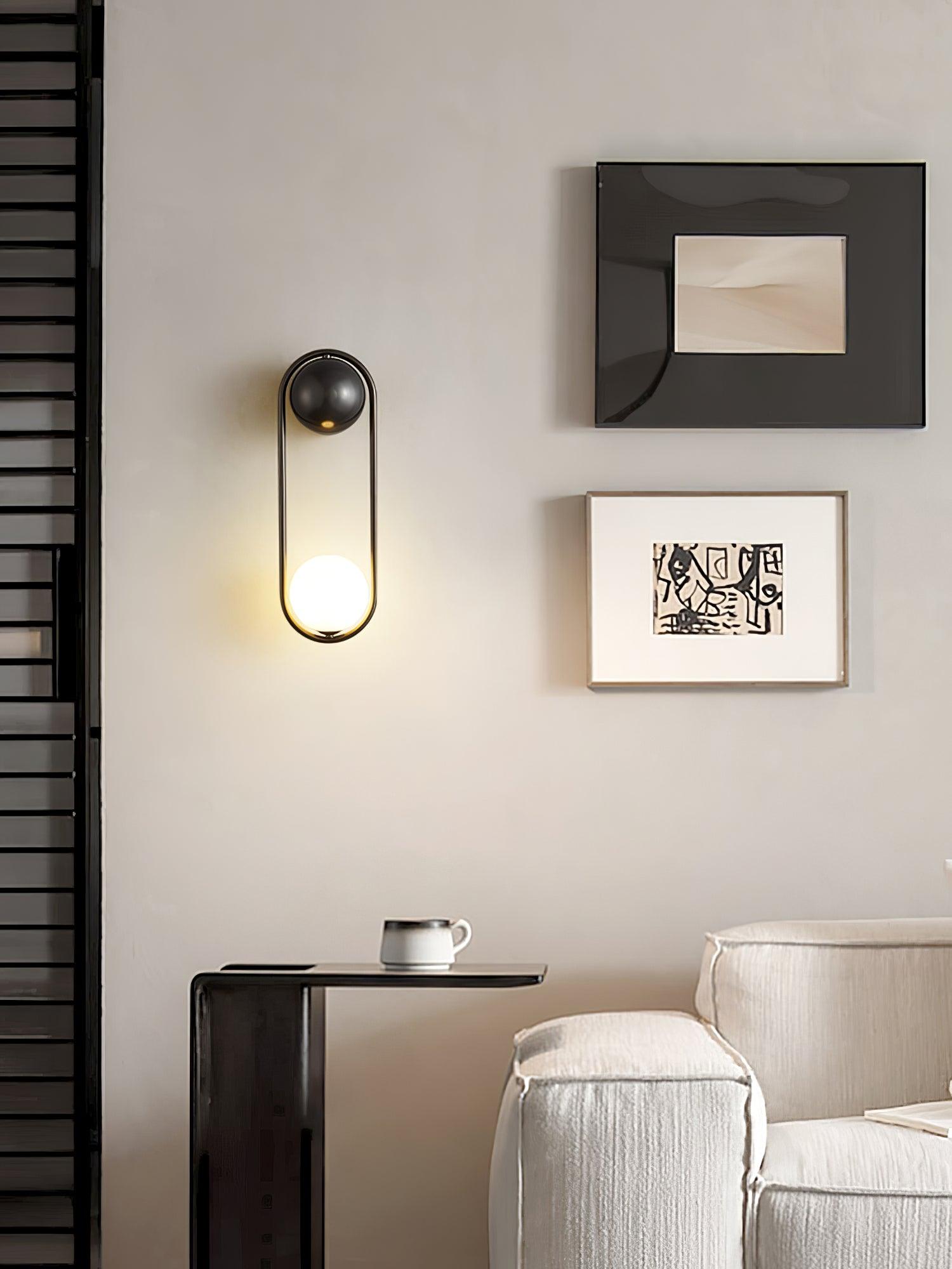 Aura Radiain Brass Minimalist Wall Lamp-Neutral Decor