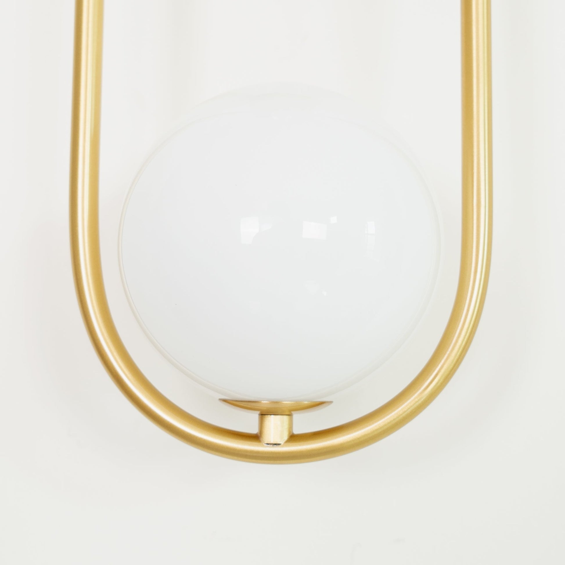 Aura Radiain Brass Minimalist Wall Lamp-Neutral Decor