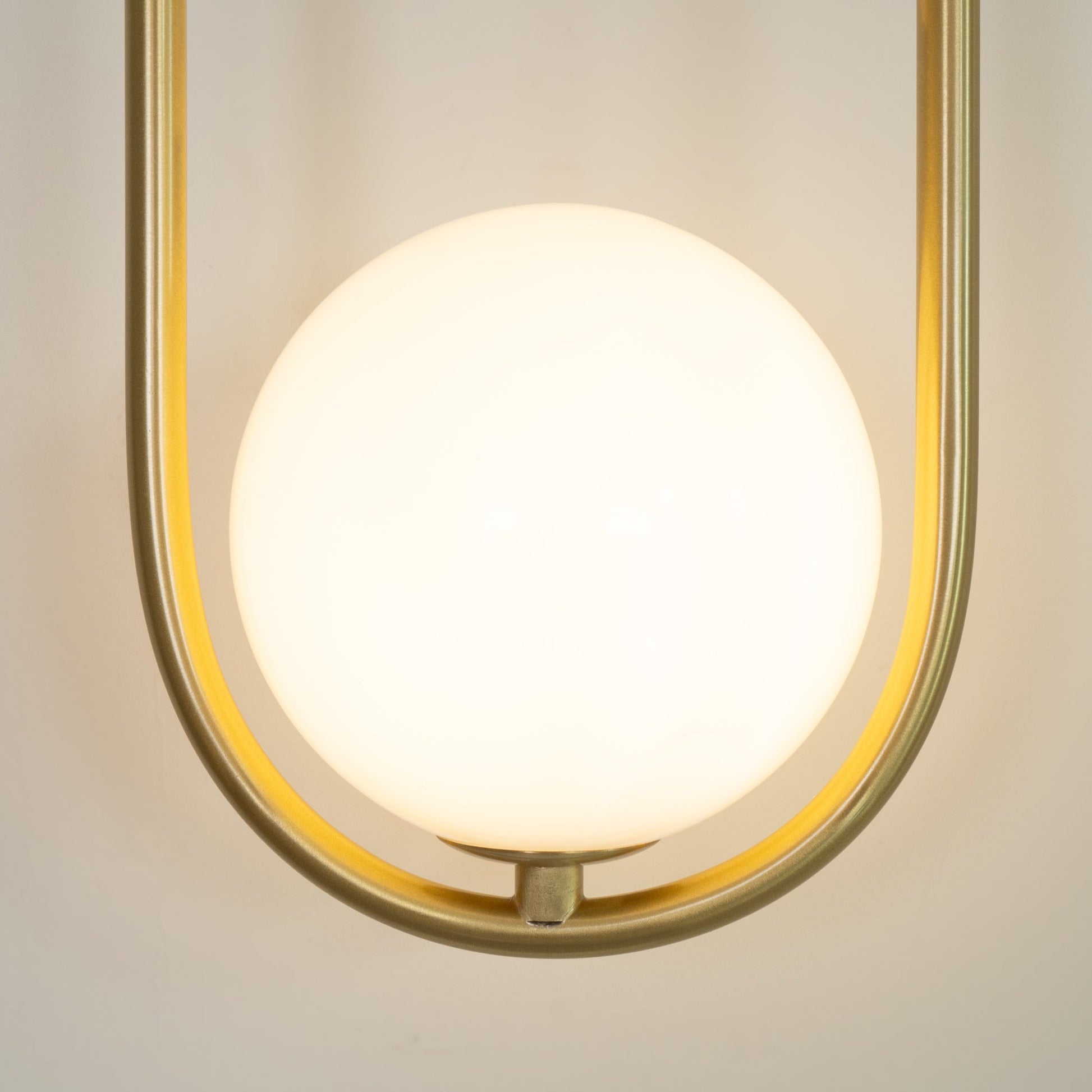 Aura Radiain Brass Minimalist Wall Lamp-Neutral Decor