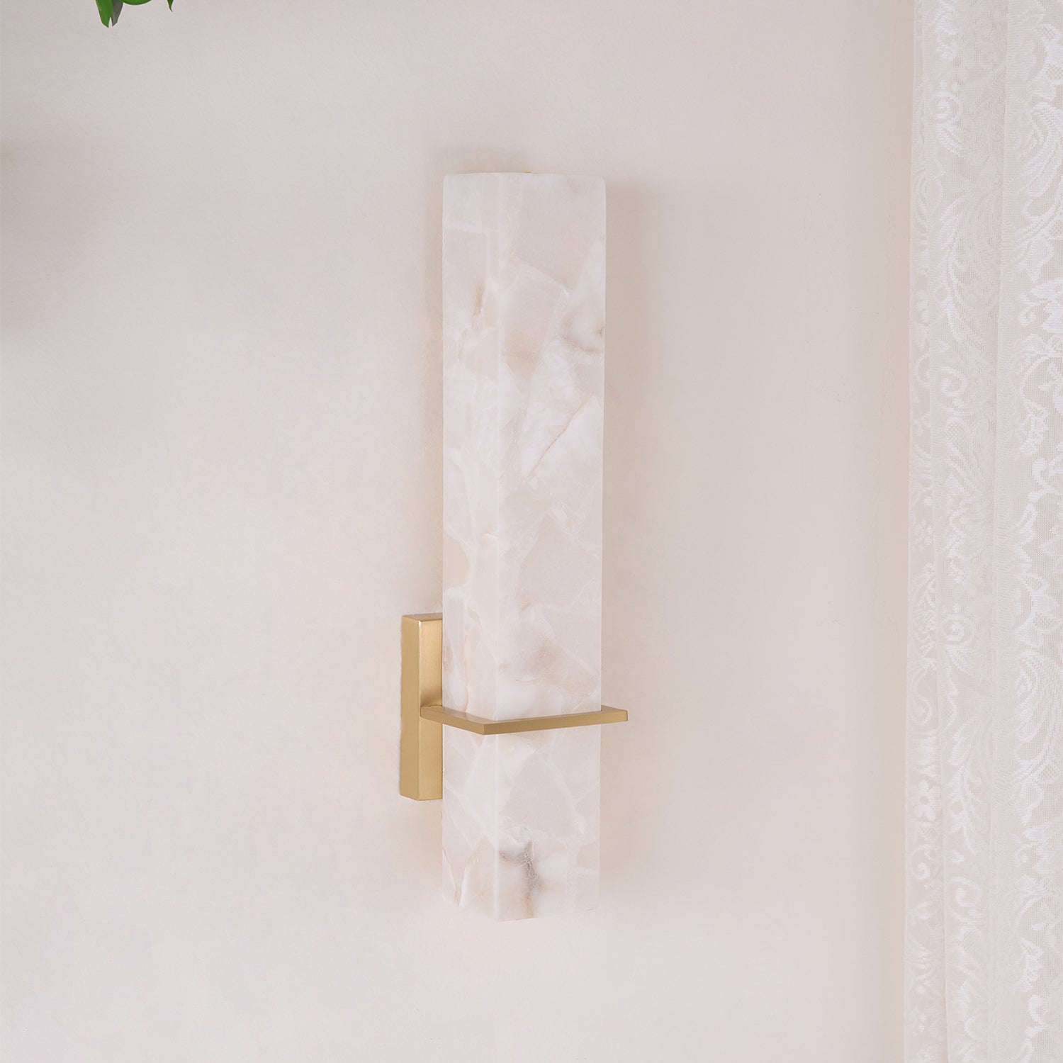 Ritta Wall Lamp White Alabaster Brass Modern Cuboid-Neutral Decor