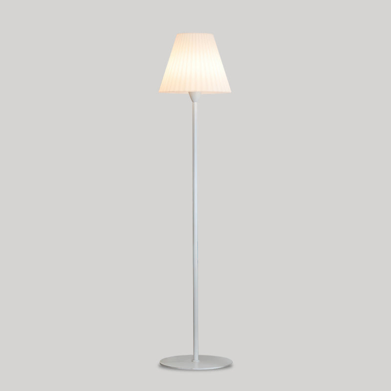 Pleaty Floor Lamp