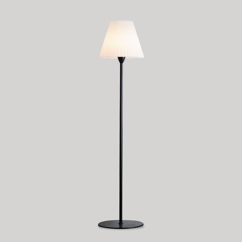 Pleaty Floor Lamp