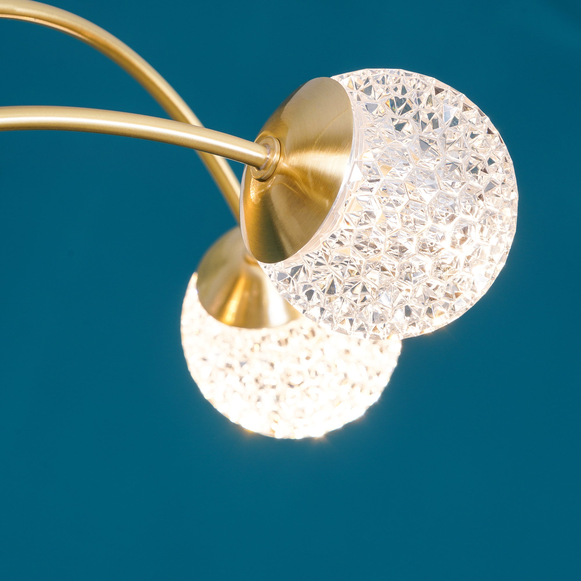 Ralem Chandelier Curved Arms Brass-Neutral Decor