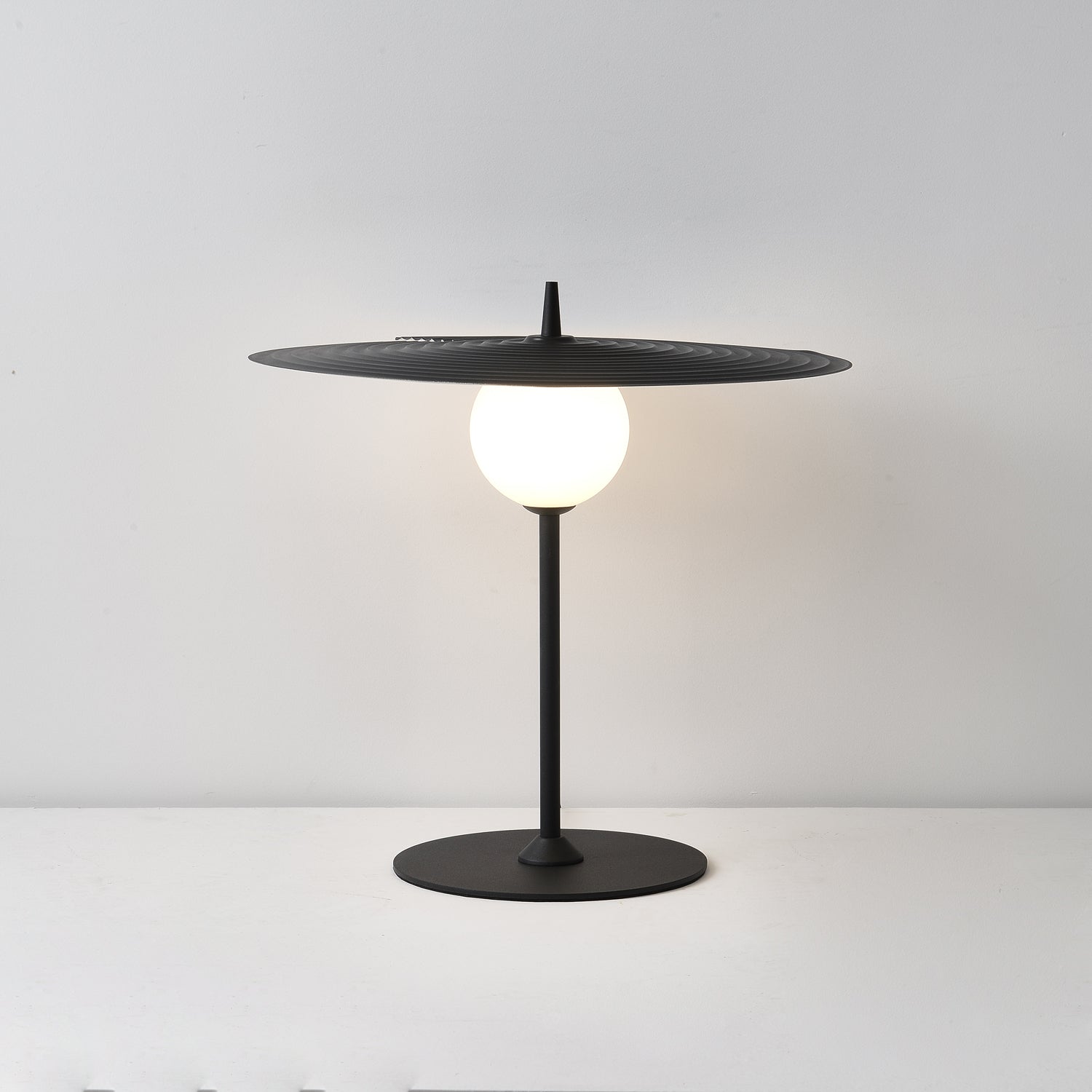 Cevenir Kinetic PE Rotomoulding Table Lamp-Neutral Decor