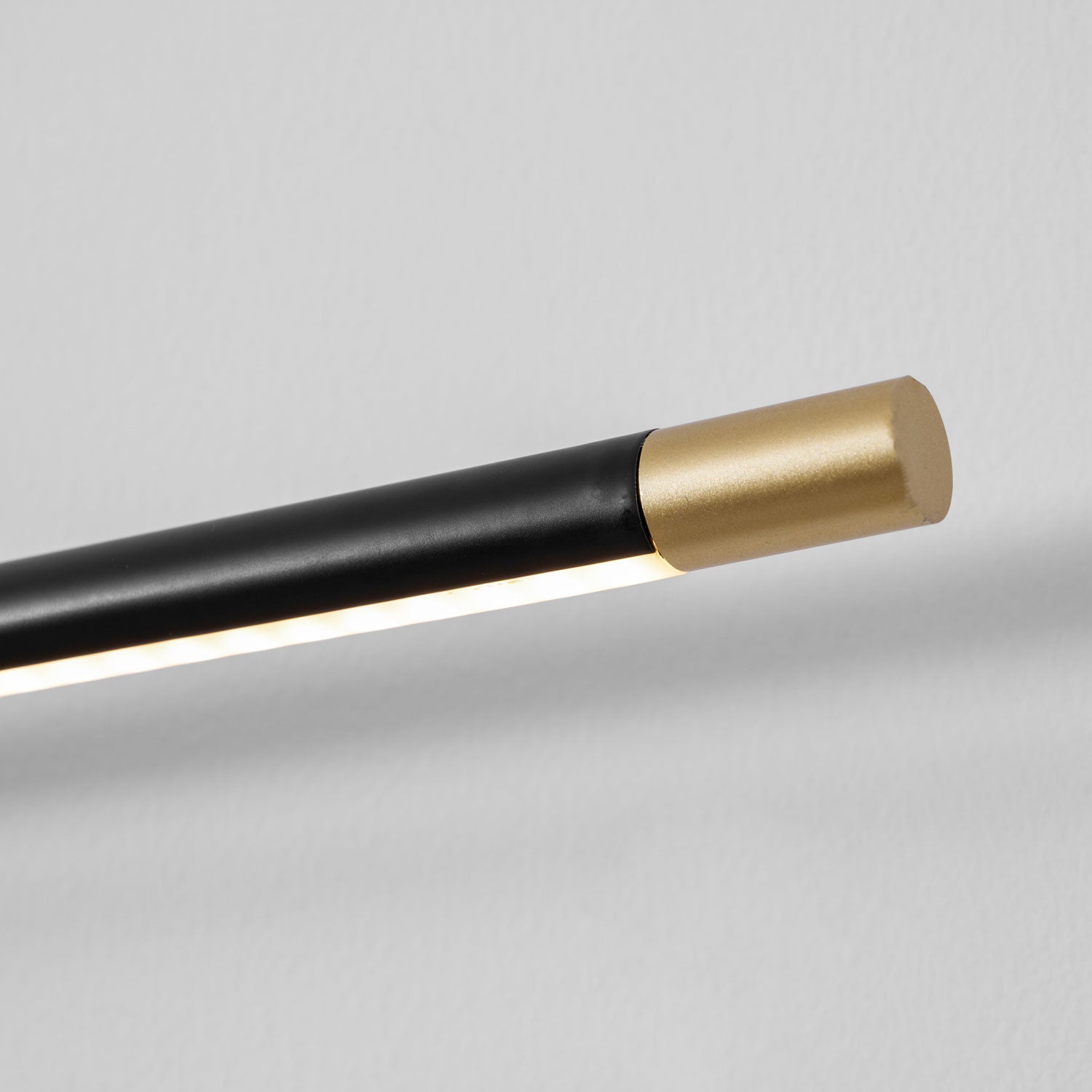 The different width options of the linear wall lamp.