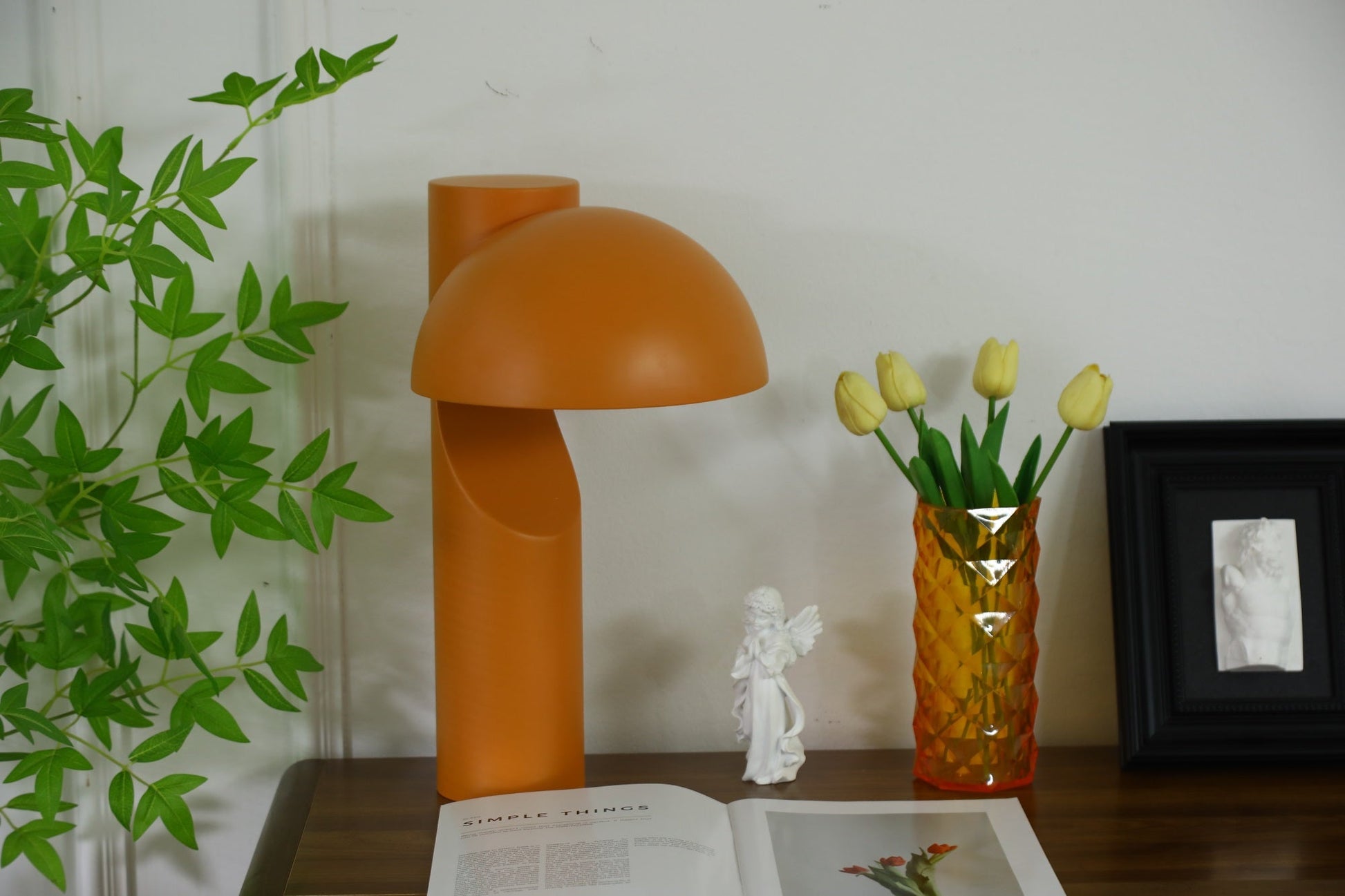 Arcora Minimalist Table Lamp-Neutral Decor