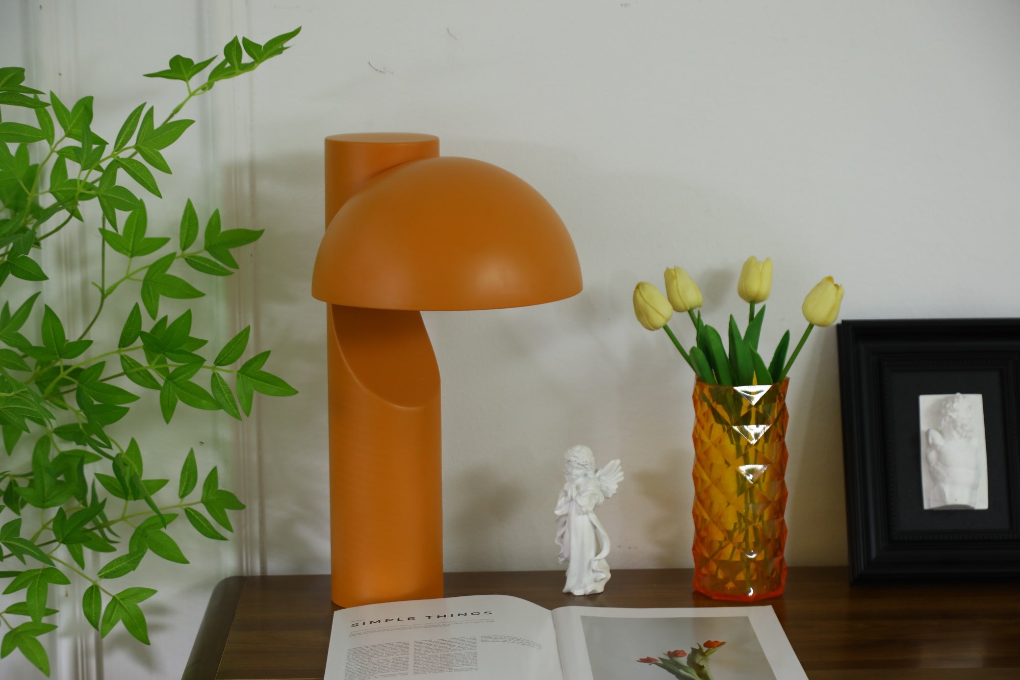 Arcora Minimalist Table Lamp-Neutral Decor