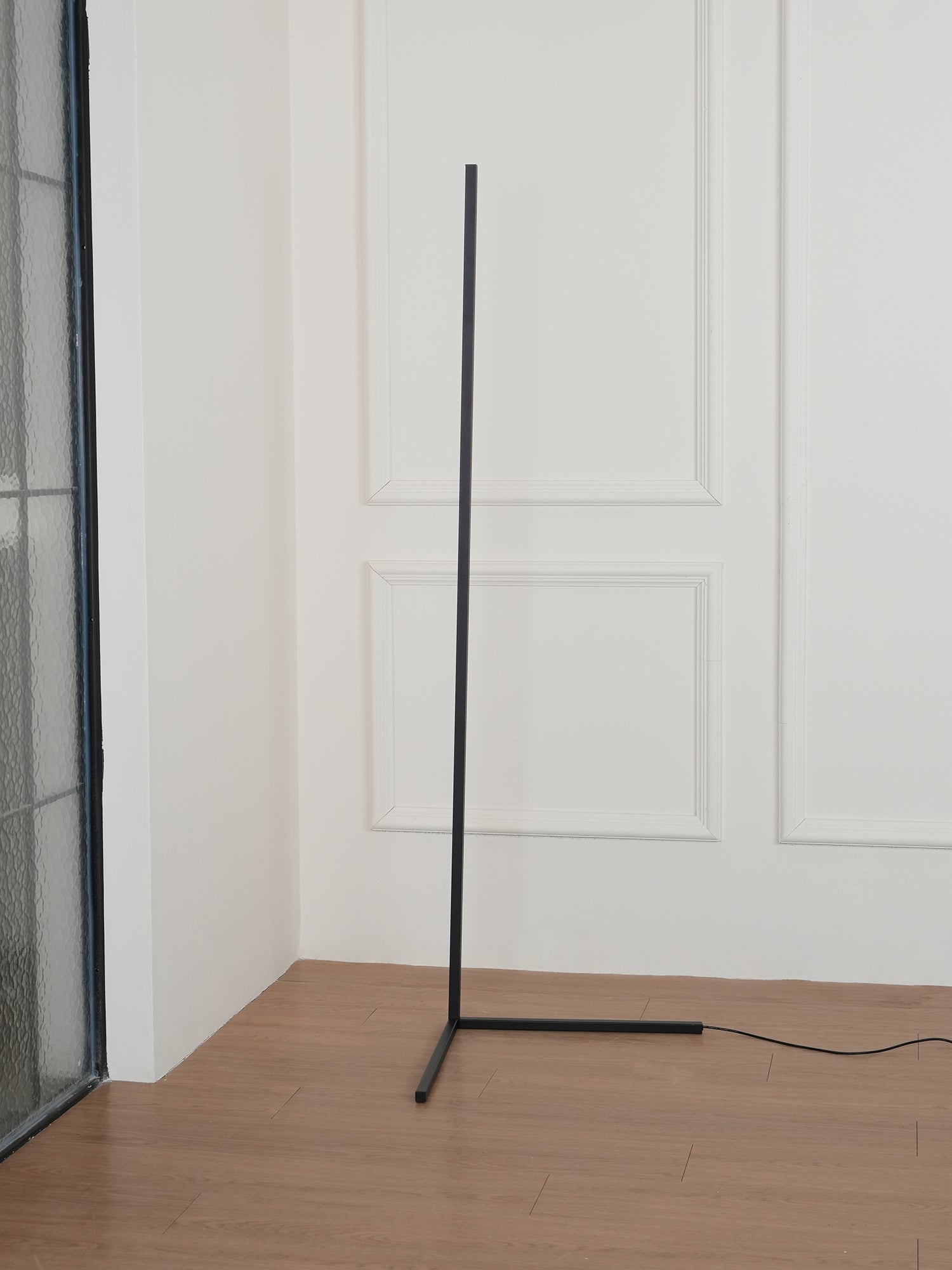 Halion Minimalist Floor Lamp-Neutral Decor