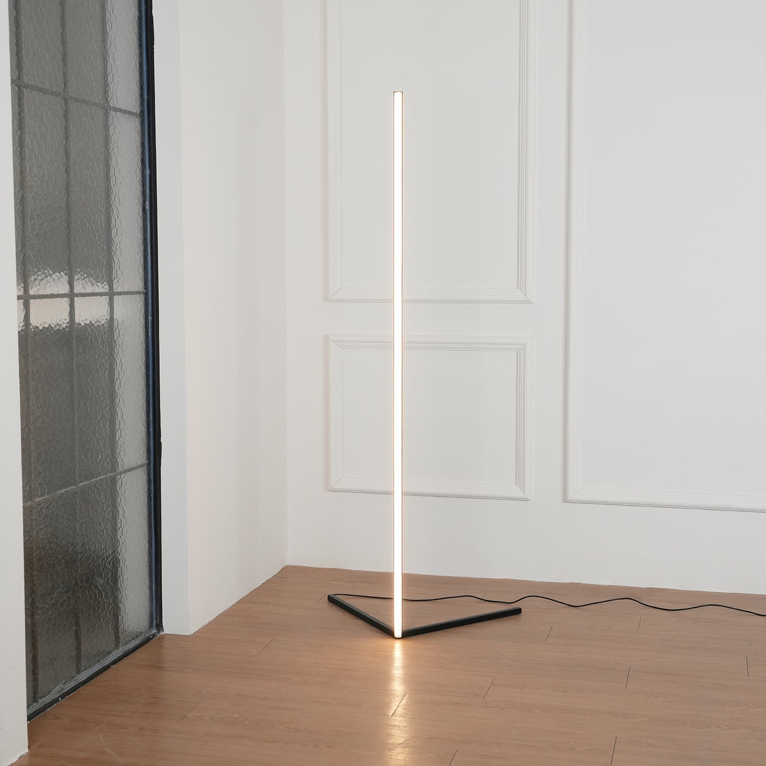 Halion Minimalist Floor Lamp-Neutral Decor