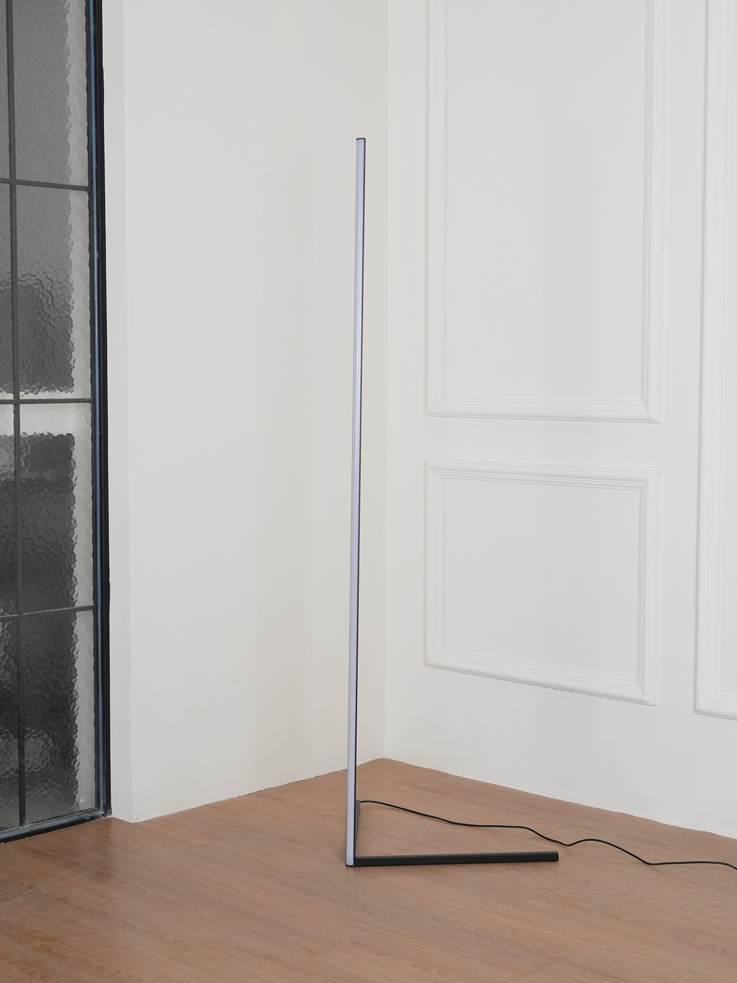 Halion Minimalist Floor Lamp-Neutral Decor